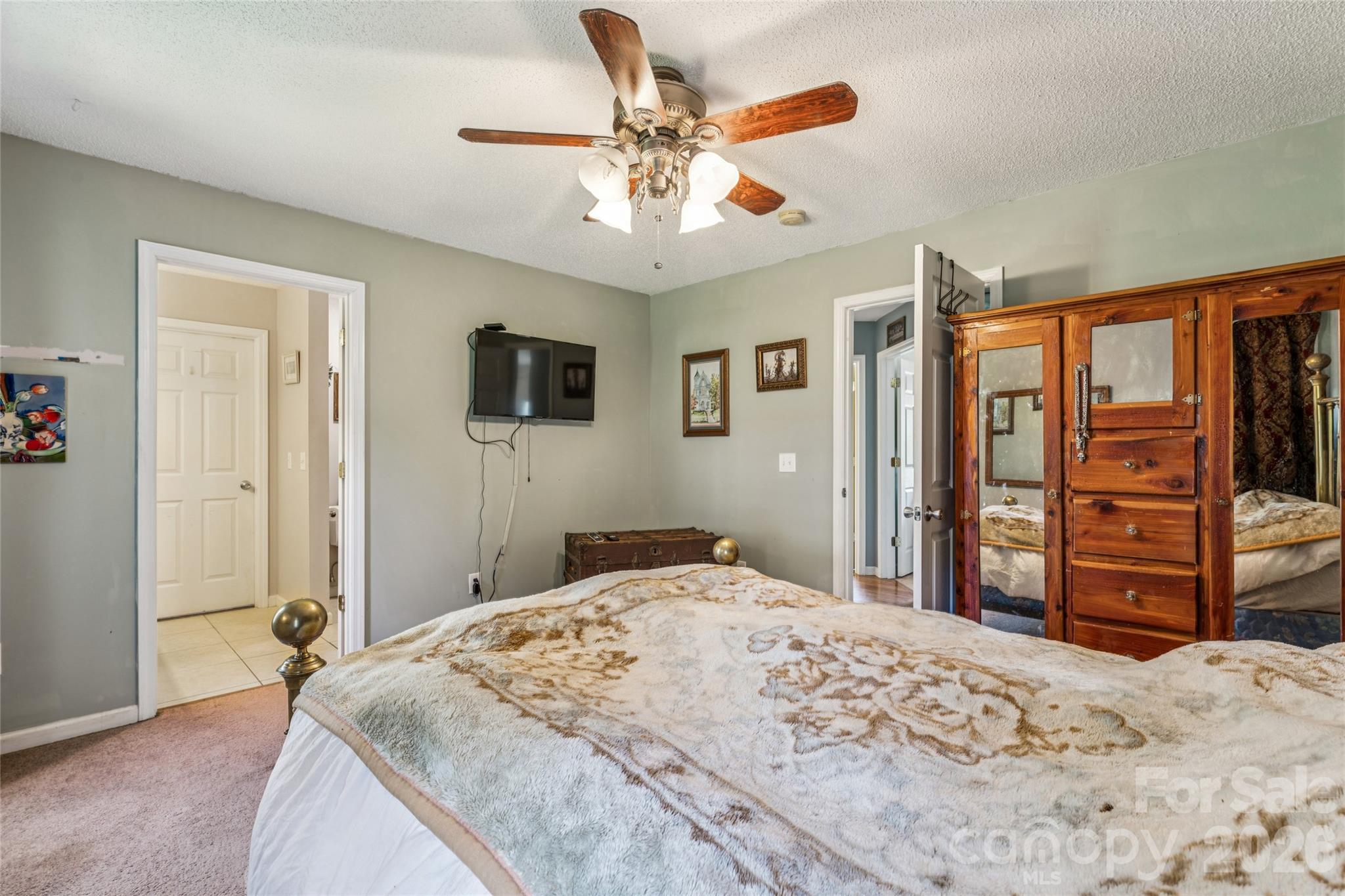 Primary Suite - 4 Miss Julia Way, Granite Falls