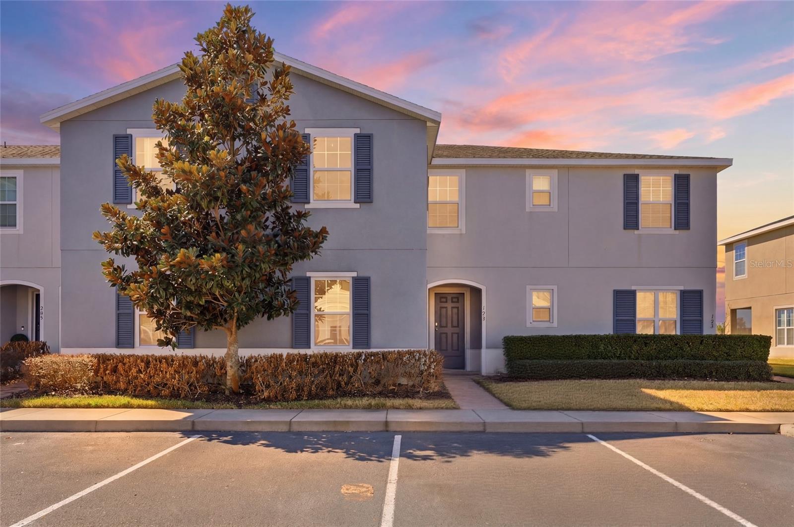 196 PRIMROSE DR