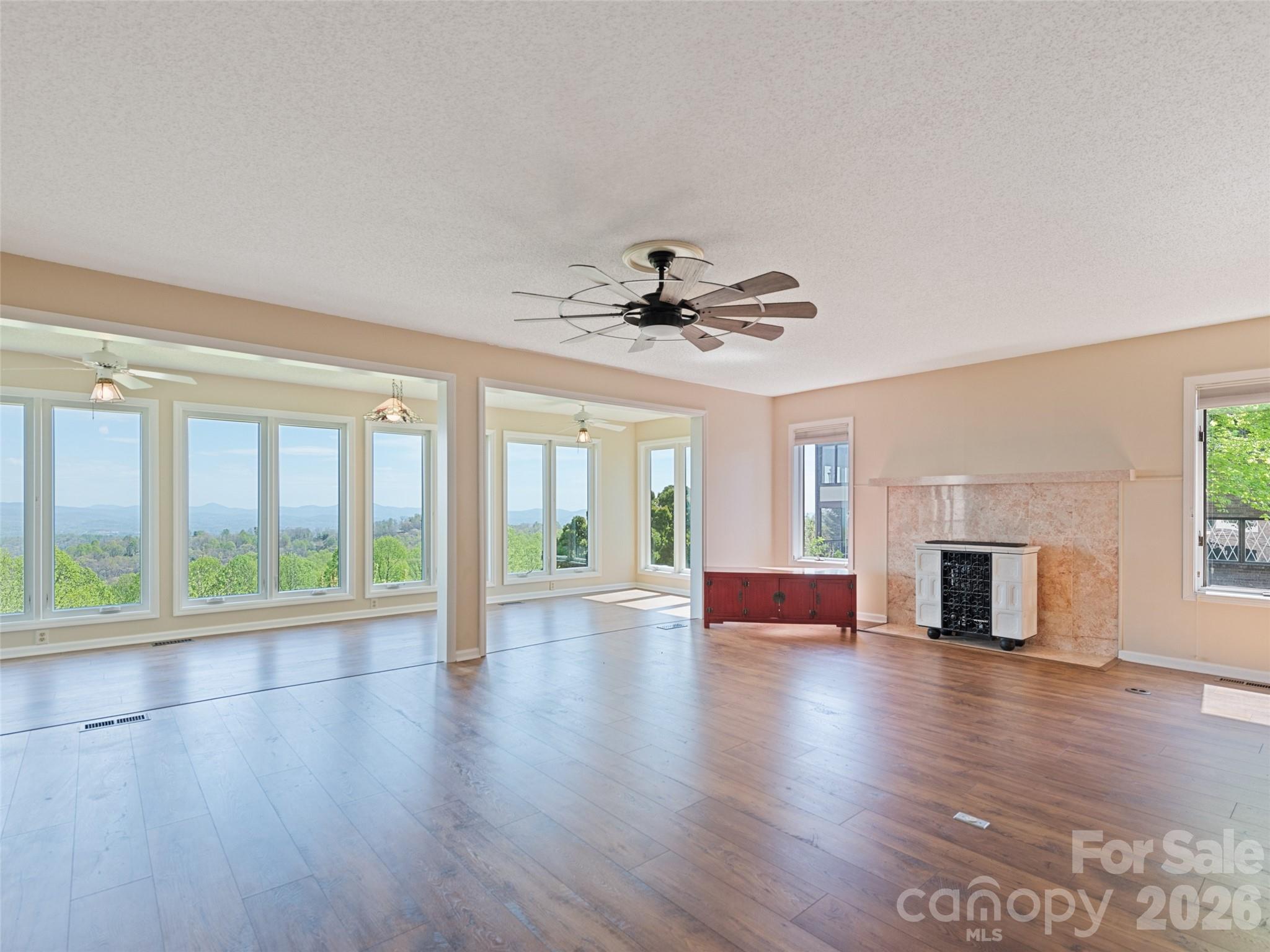 Condominium at 602 Fleetwood Plaza, Hendersonville, photo 18 of 47