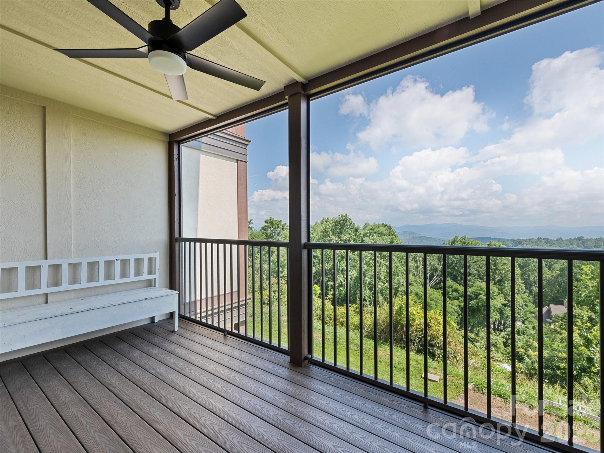 Private screened balcony off primary BR - 602 Fleetwood Plaza, Hendersonville