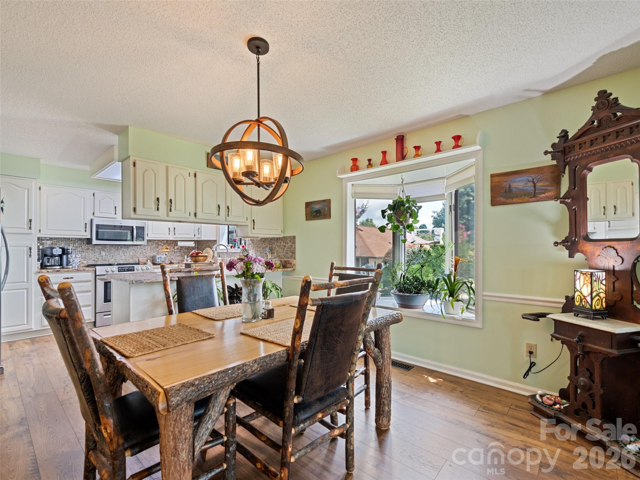 Condominium at 1401 Fleetwood Plaza, Hendersonville, photo 10 of 48