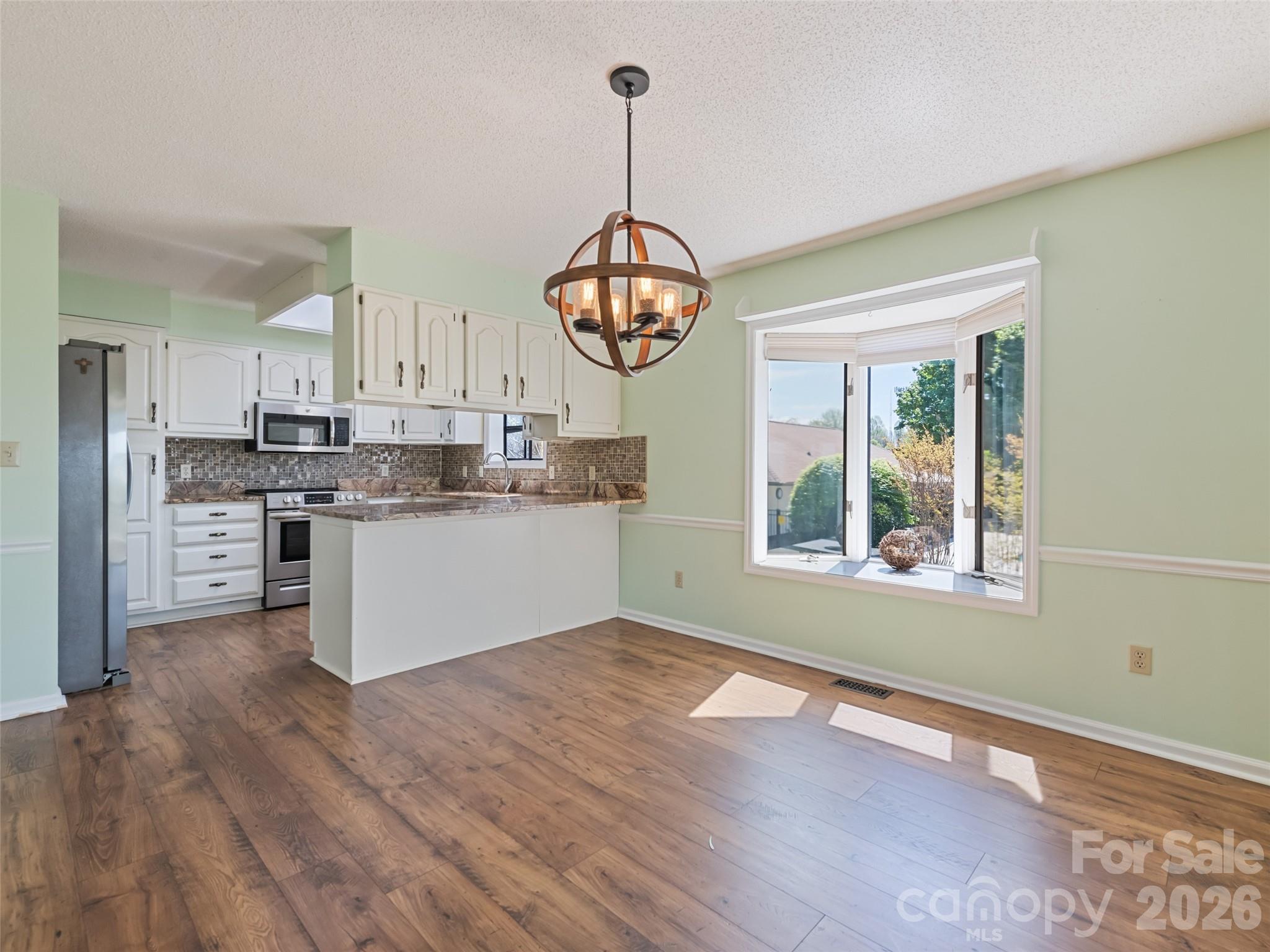 Condominium at 1401 Fleetwood Plaza, Hendersonville, photo 11 of 48