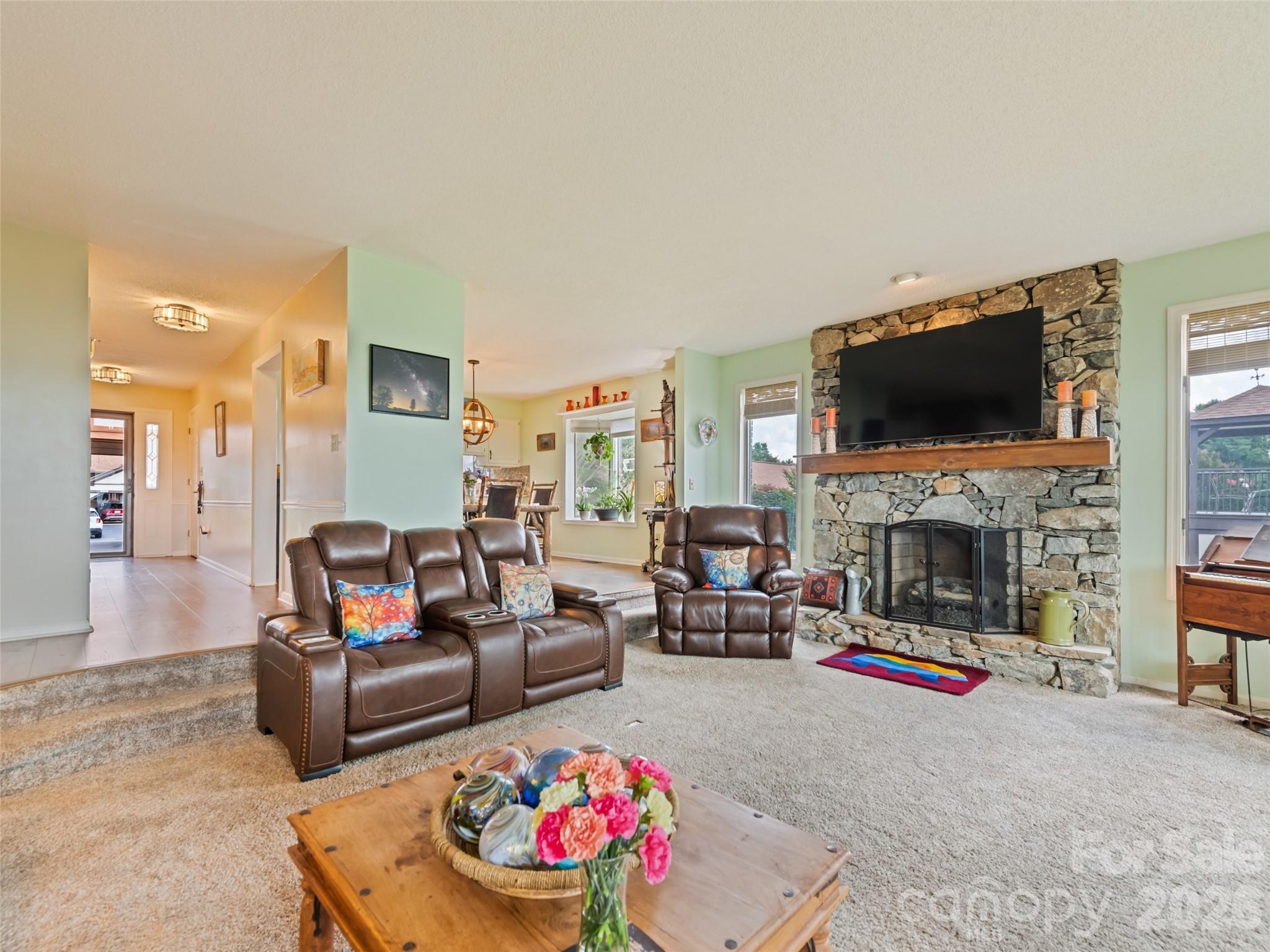 Condominium at 1401 Fleetwood Plaza, Hendersonville, photo 16 of 48
