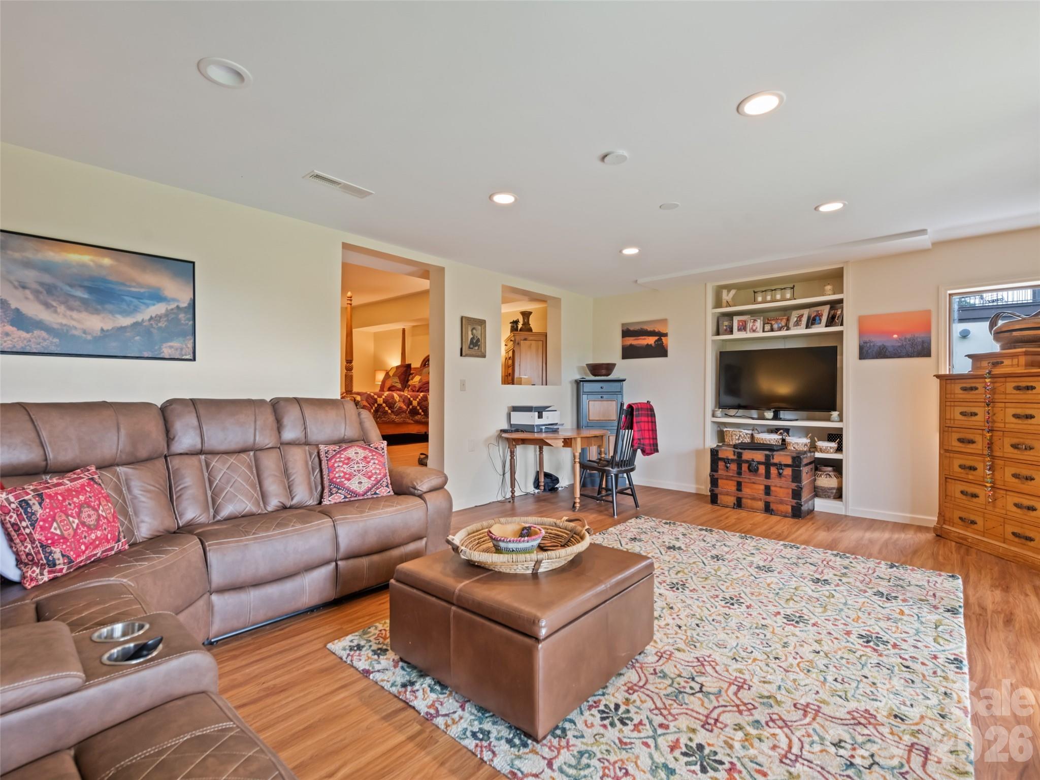 Condominium at 1401 Fleetwood Plaza, Hendersonville, photo 41 of 48