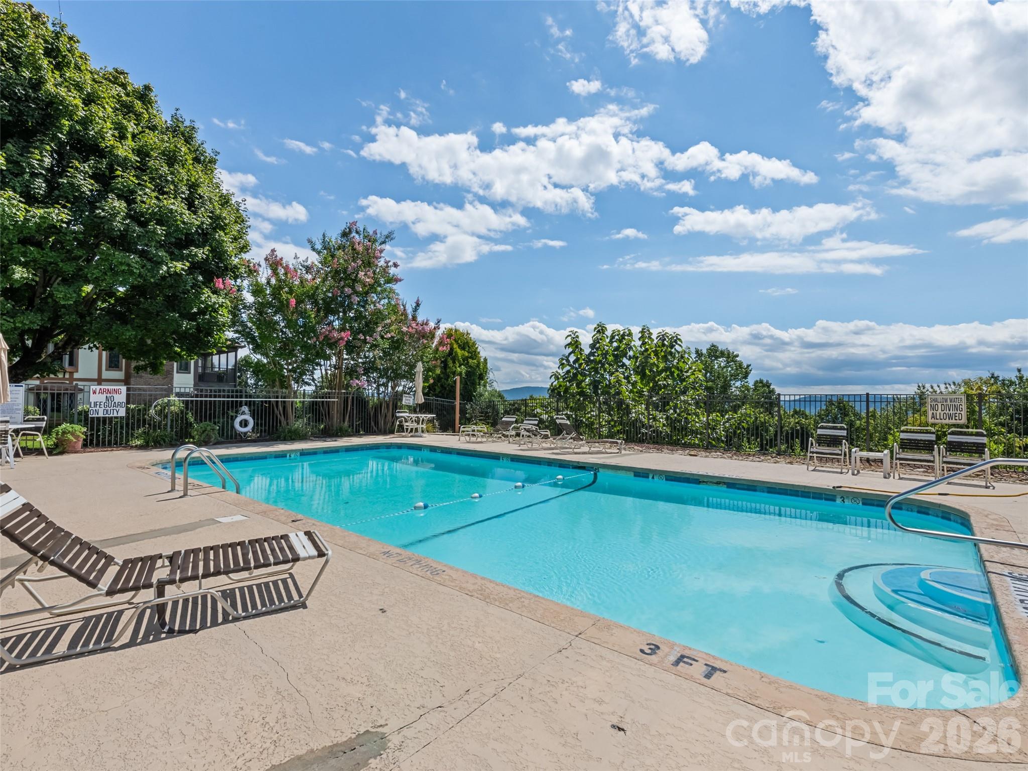 Condominium at 1401 Fleetwood Plaza, Hendersonville, photo 46 of 48