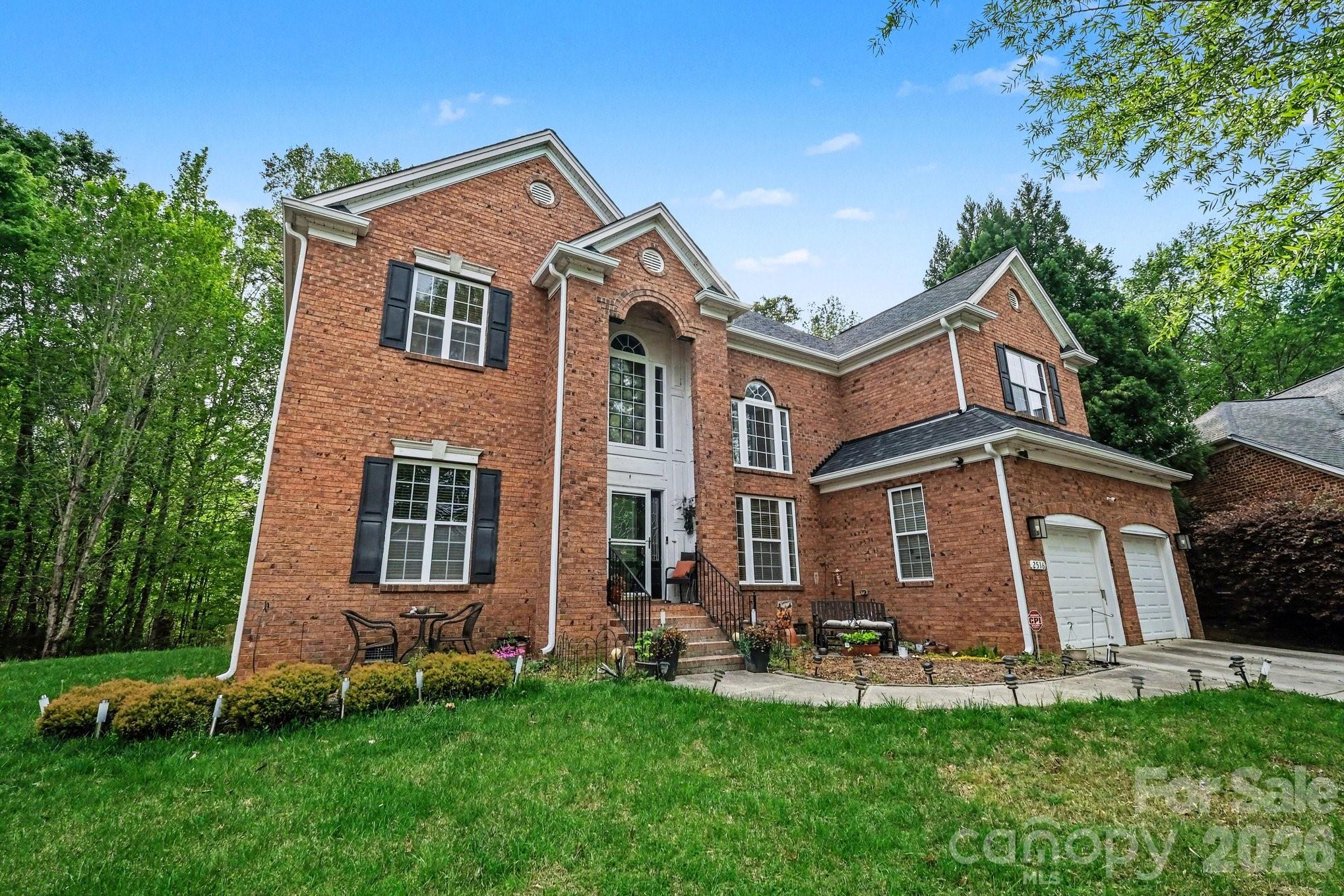 Single Family Residence at 2516 River Oaks Drive, Waxhaw, photo 4 of 46