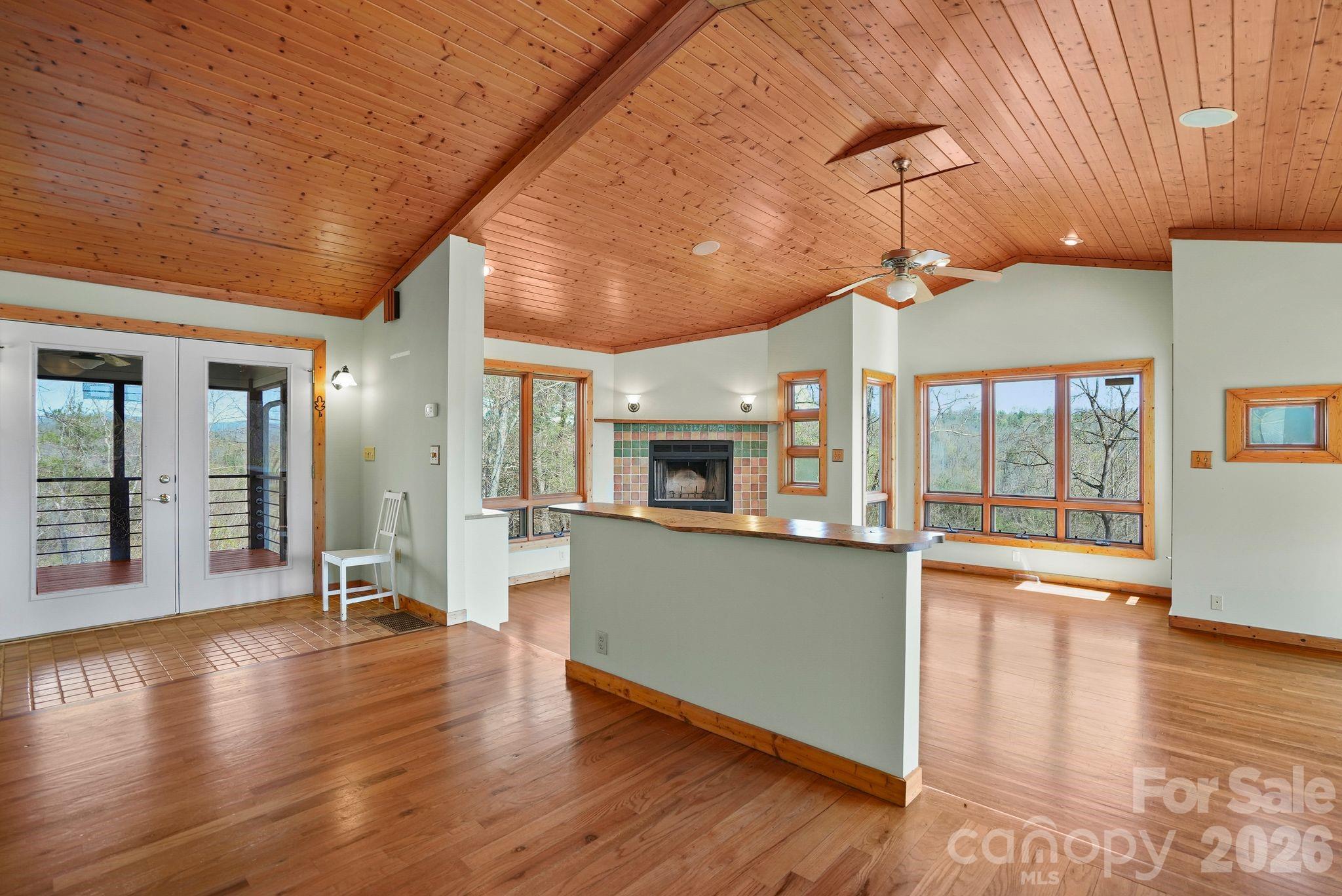 Covered rear porch entry into foyer - 310 Burr Ridge, Marshall