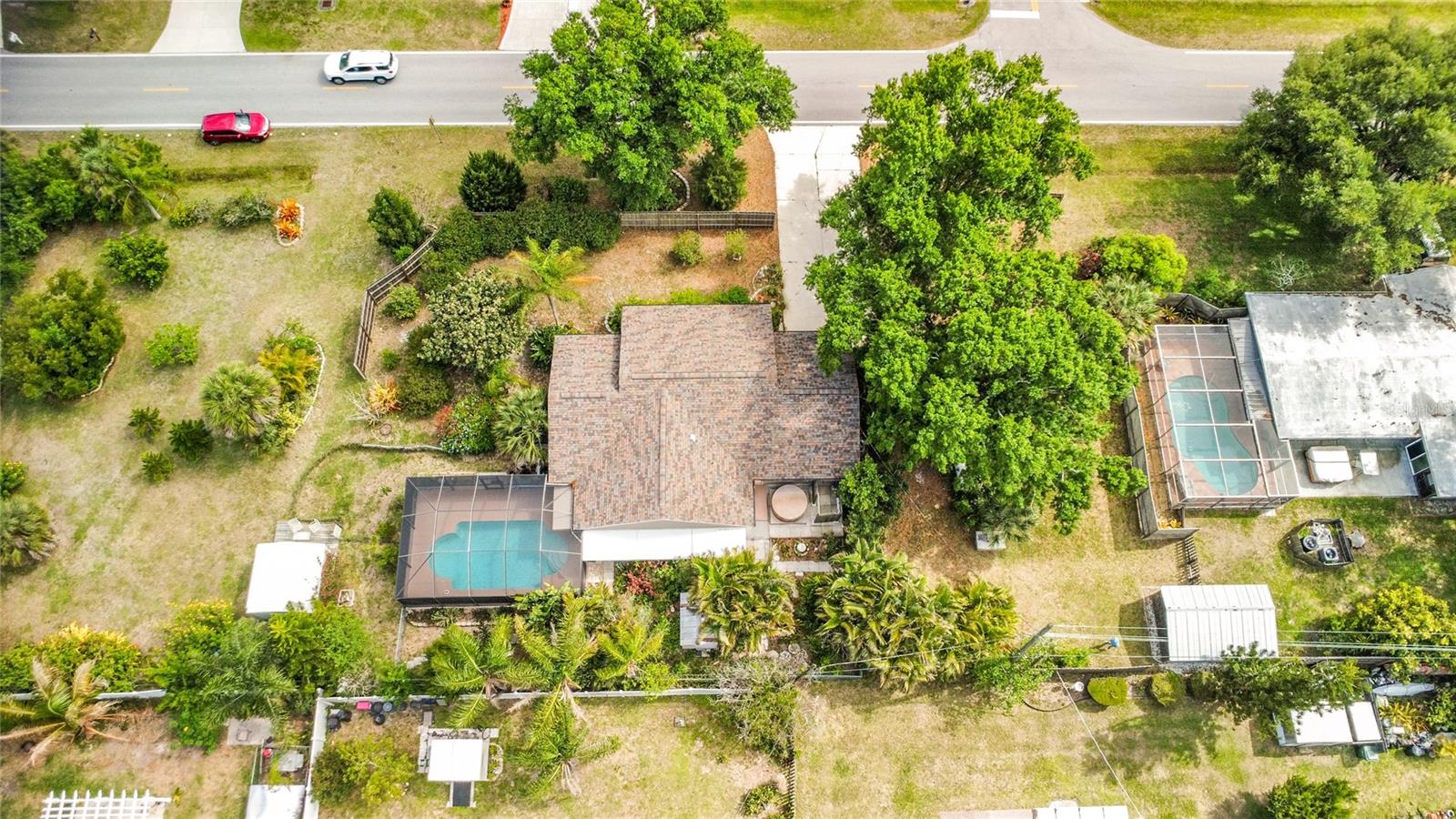 Single Family Residence at 601 E SEMINOLE DR, VENICE, photo 2 of 52