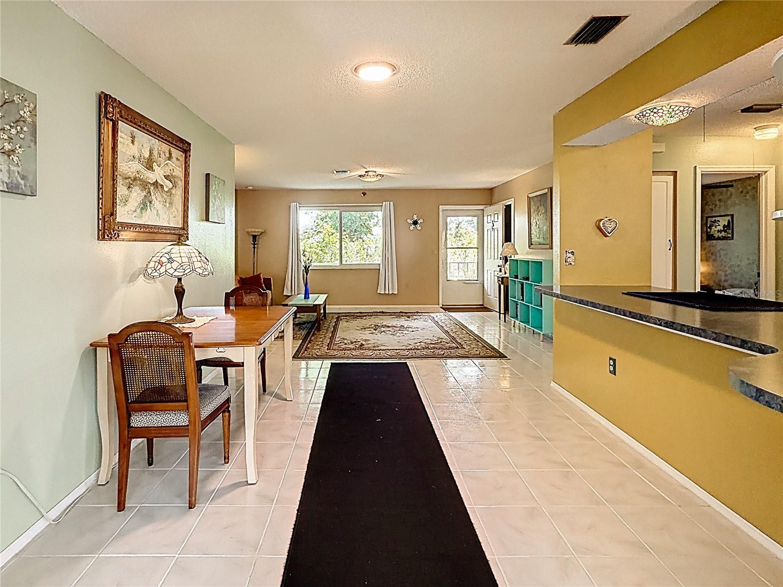Single Family Residence at 601 E SEMINOLE DR, VENICE, photo 12 of 52
