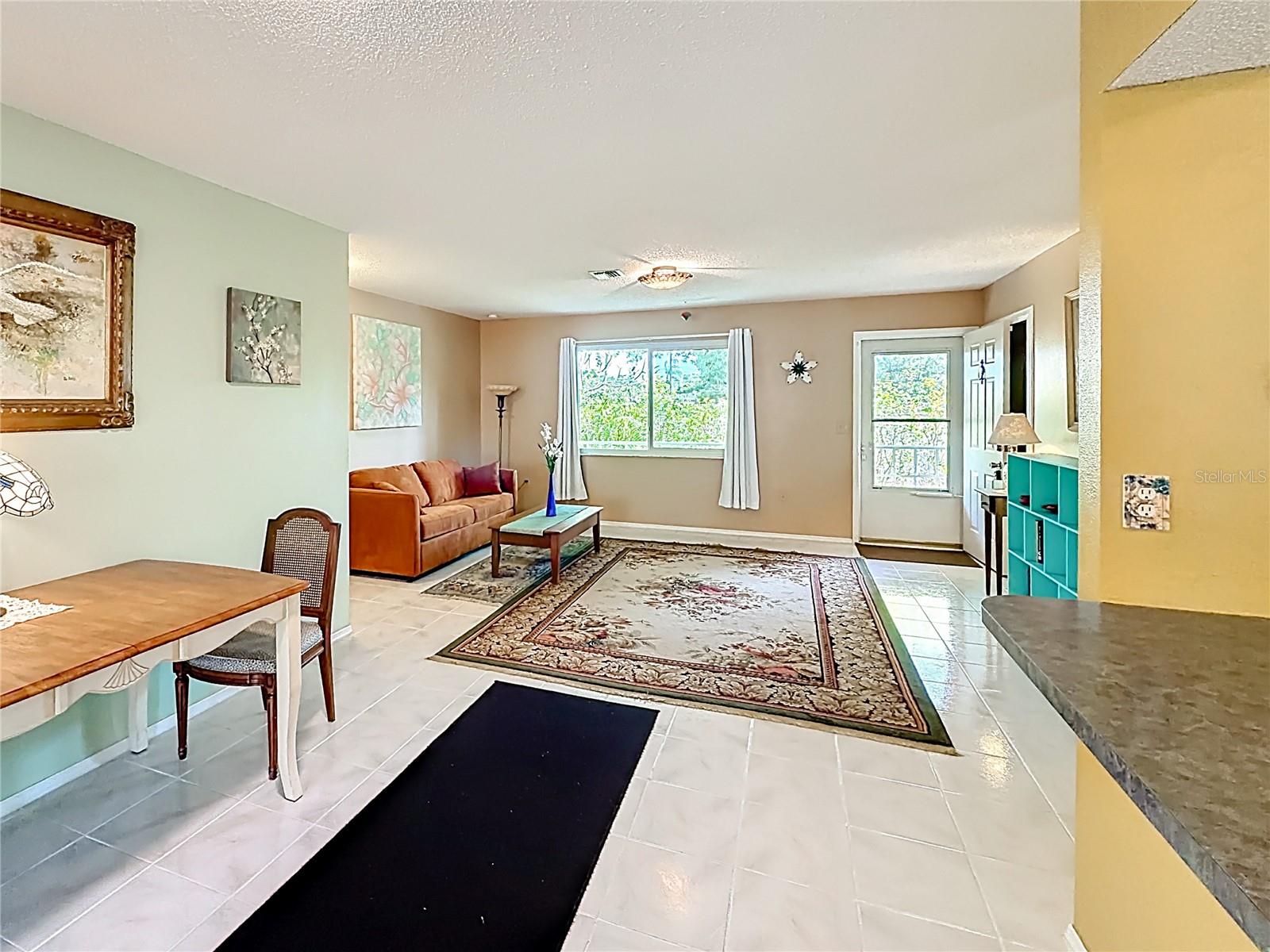 Single Family Residence at 601 E SEMINOLE DR, VENICE, photo 13 of 52