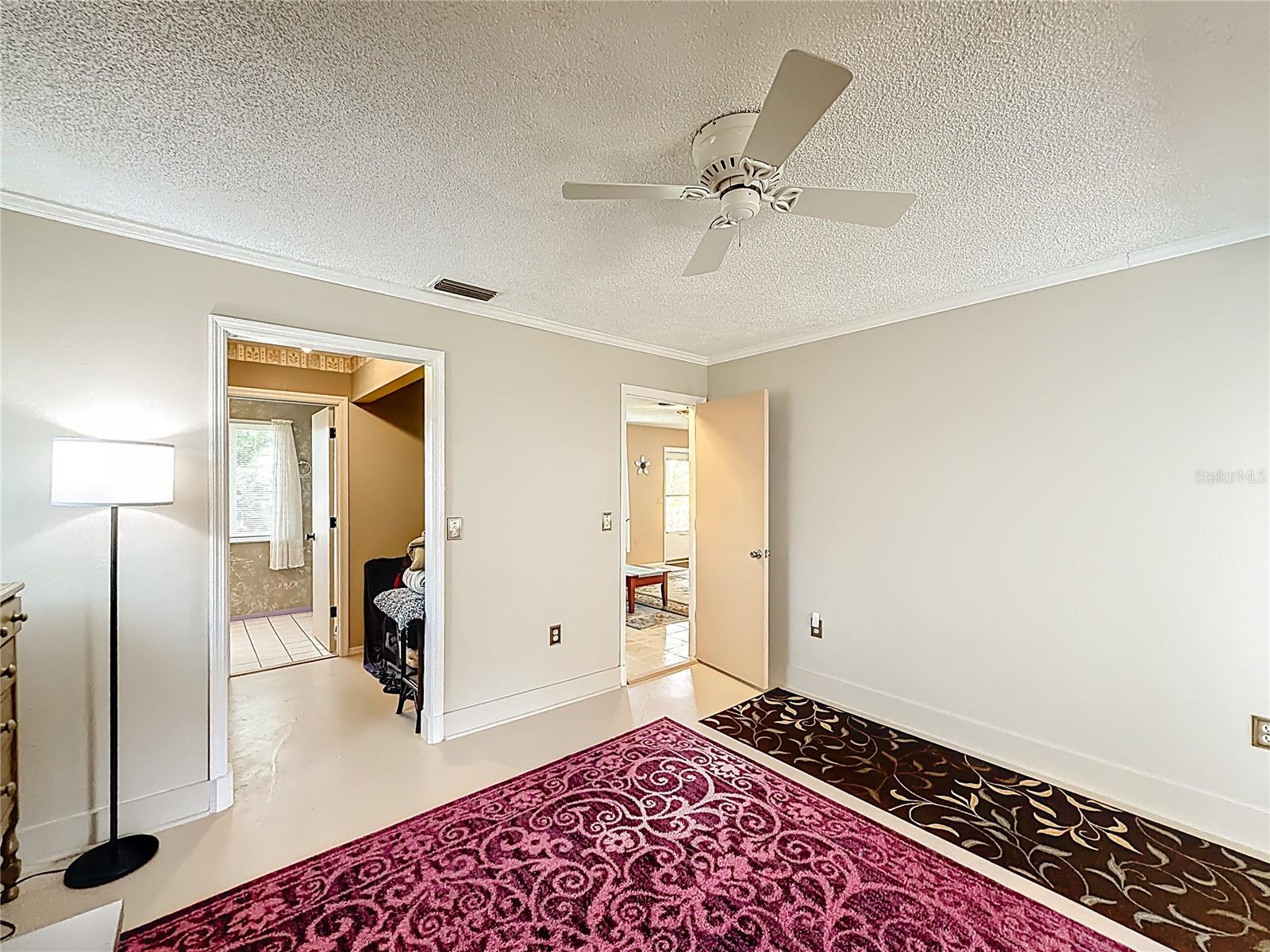 Single Family Residence at 601 E SEMINOLE DR, VENICE, photo 25 of 52