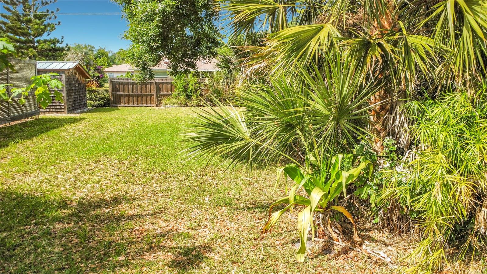 Single Family Residence at 601 E SEMINOLE DR, VENICE, photo 49 of 52