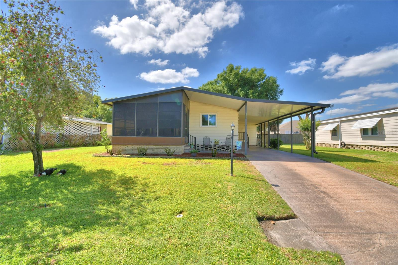447 VILLAGE CIR SW