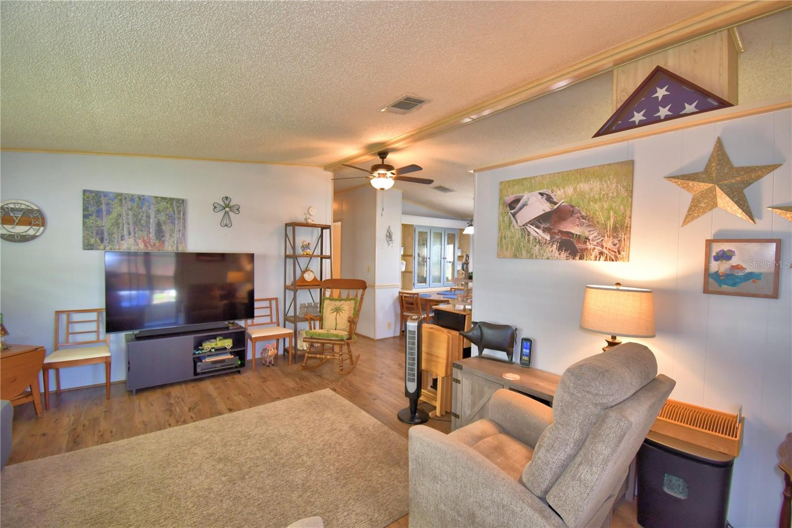 Manufactured Home at 447 VILLAGE CIR SW, WINTER HAVEN, photo 10 of 48