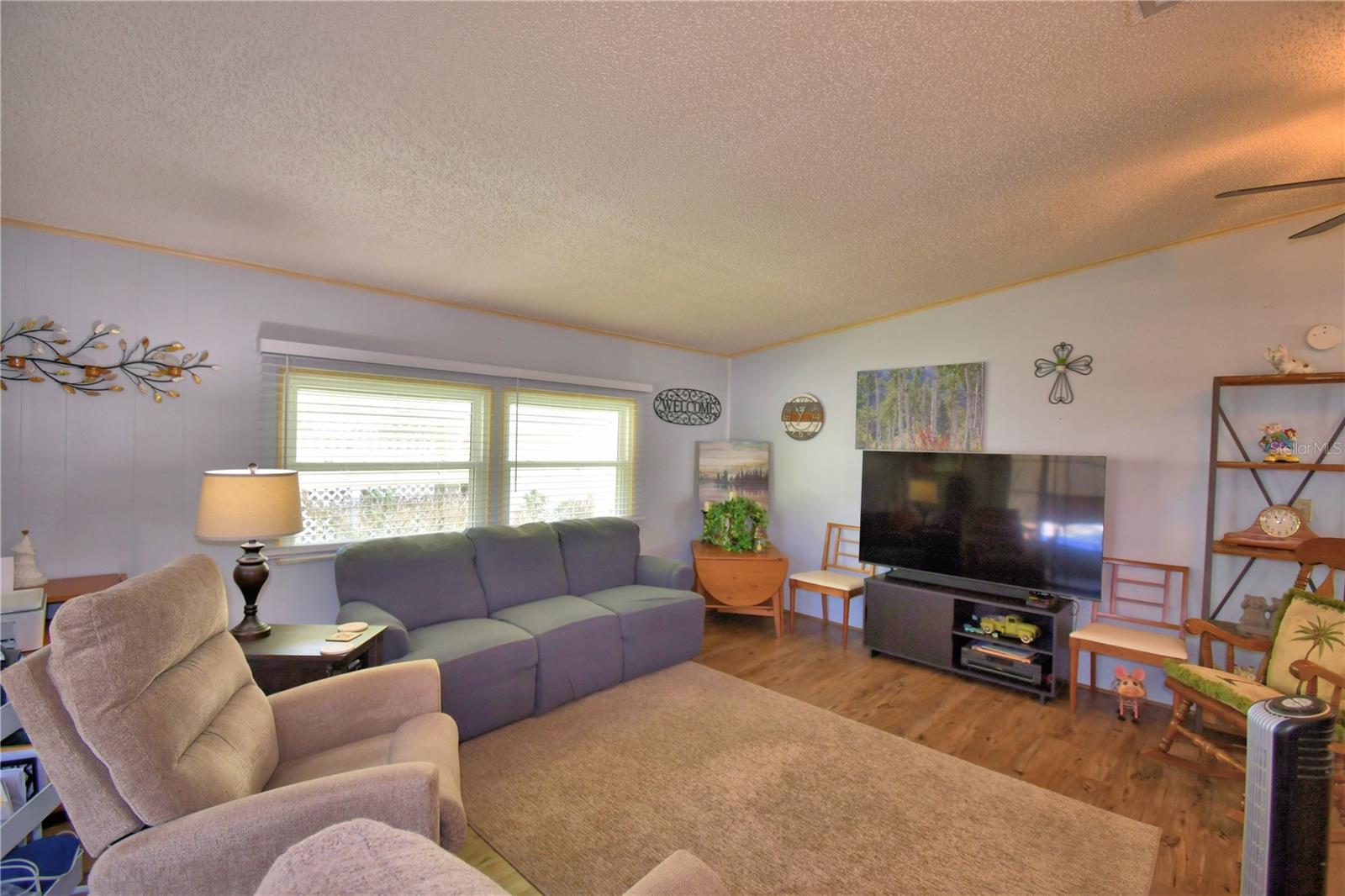 Manufactured Home at 447 VILLAGE CIR SW, WINTER HAVEN, photo 11 of 48