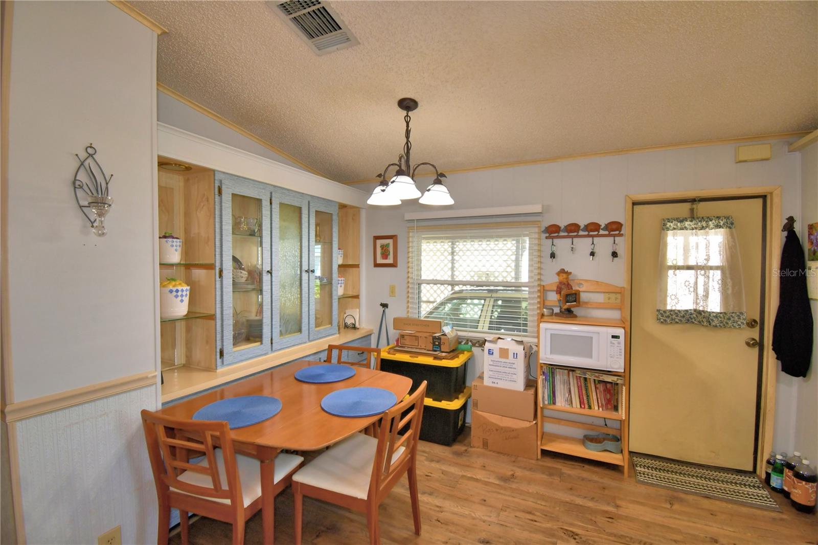 Manufactured Home at 447 VILLAGE CIR SW, WINTER HAVEN, photo 12 of 48