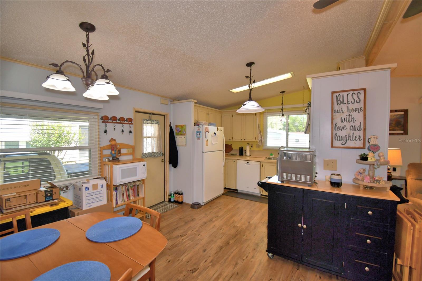 Manufactured Home at 447 VILLAGE CIR SW, WINTER HAVEN, photo 13 of 48