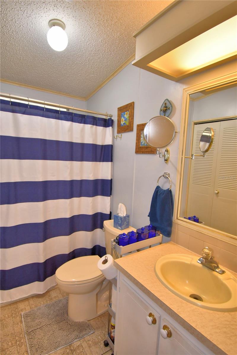 Manufactured Home at 447 VILLAGE CIR SW, WINTER HAVEN, photo 22 of 48