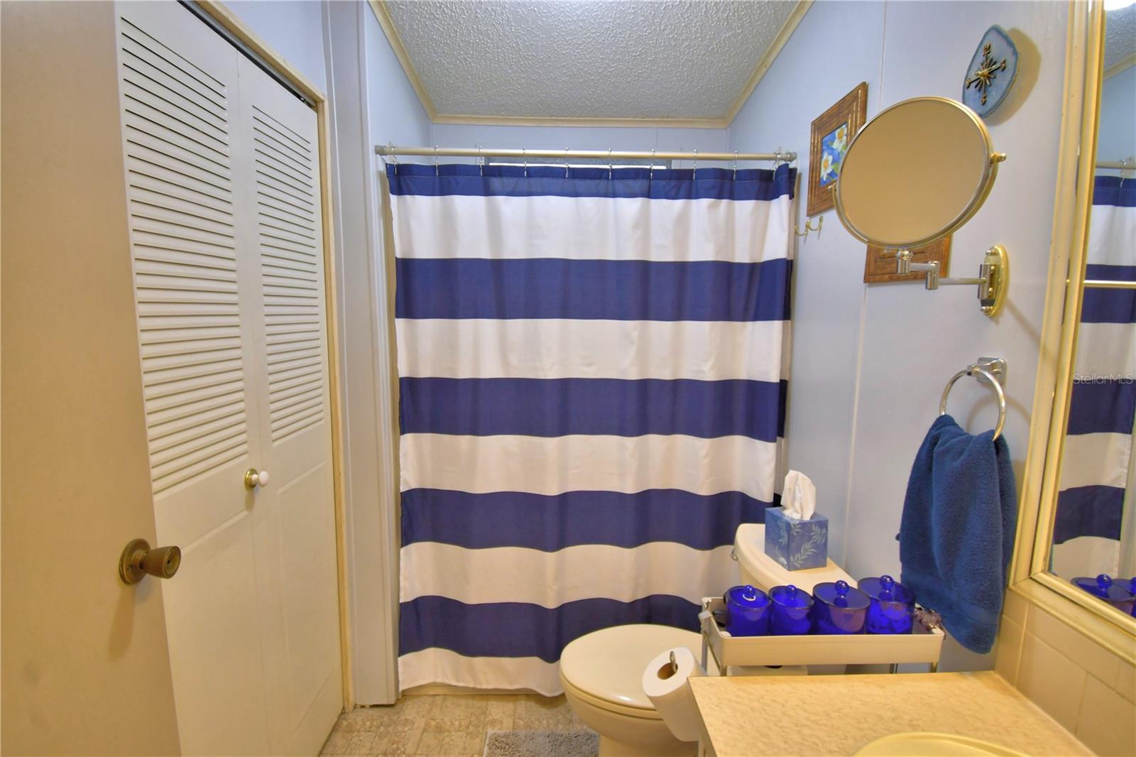Manufactured Home at 447 VILLAGE CIR SW, WINTER HAVEN, photo 23 of 48