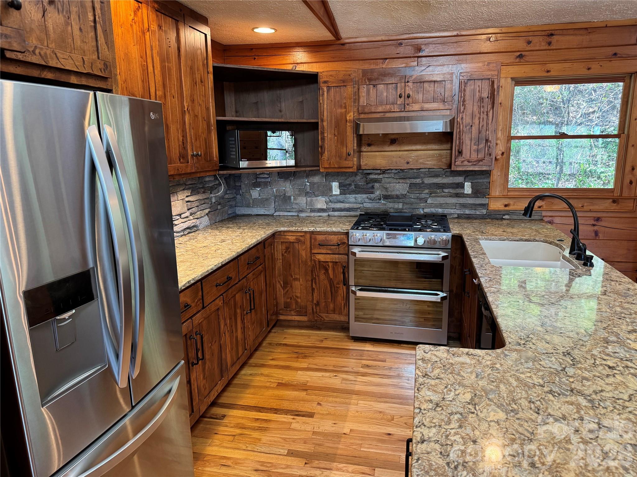 Single Family Residence at 1618 Walnut Creek Road, Waynesville, photo 11 of 41