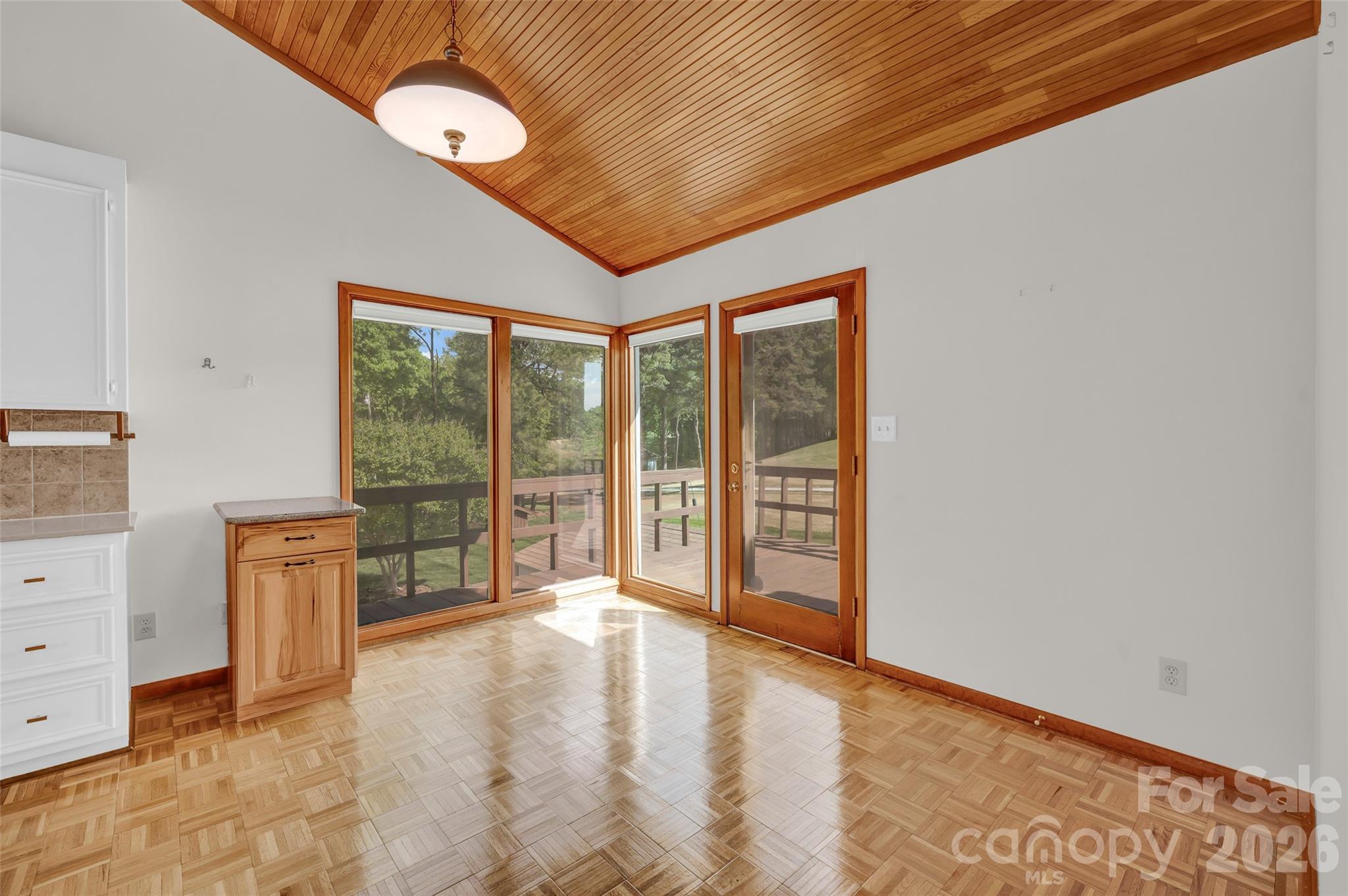 Single Family Residence at 443 W Gleneagles Road, Statesville, photo 16 of 48