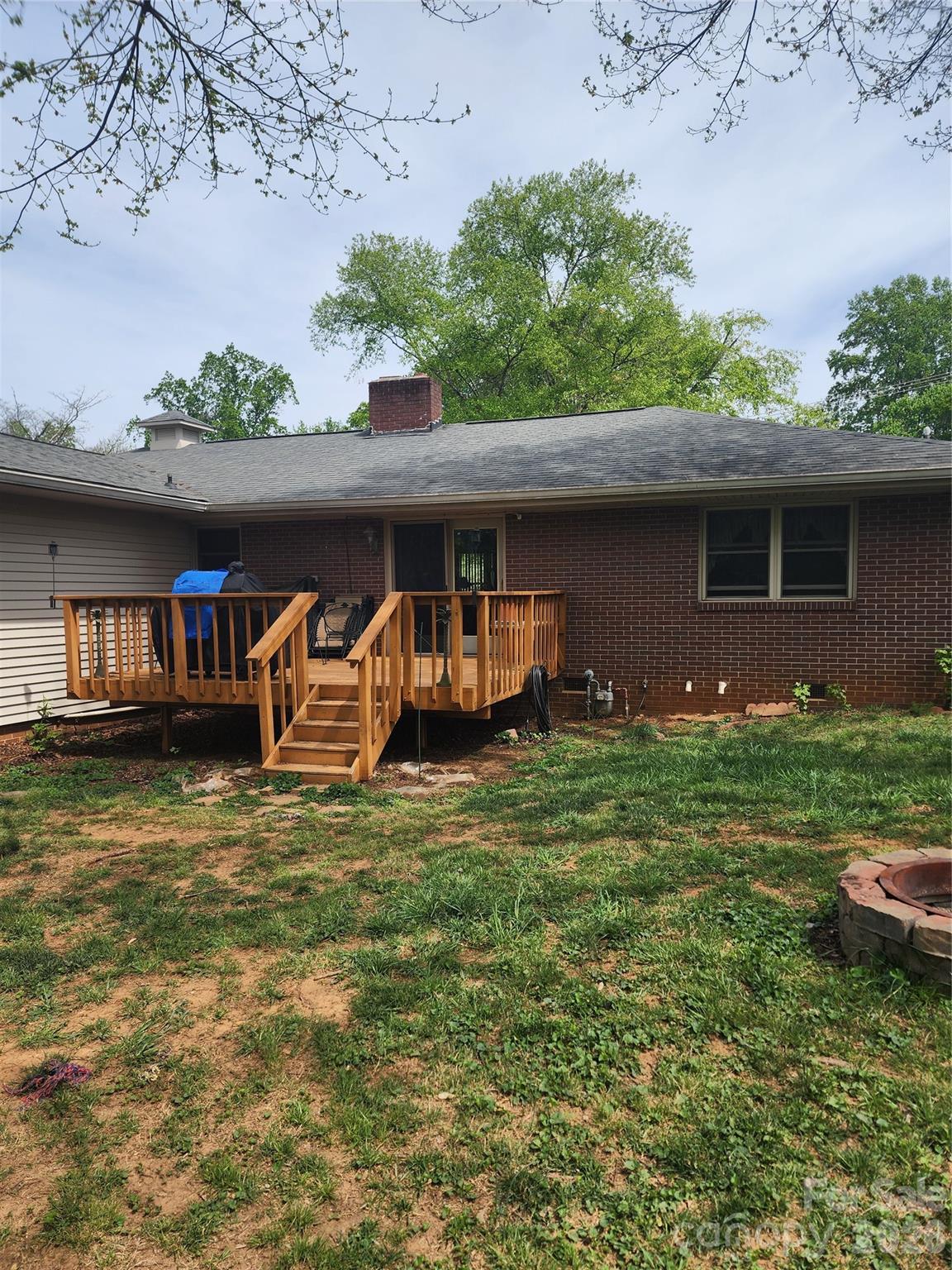 Single Family Residence at 2119 Pamela Street, Gastonia, photo 3 of 9