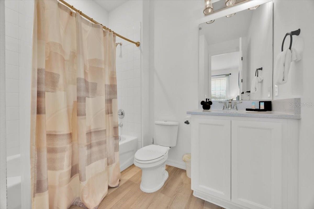 Bathroom #2 - 2342 LANCASHIRE ST, DAVENPORT