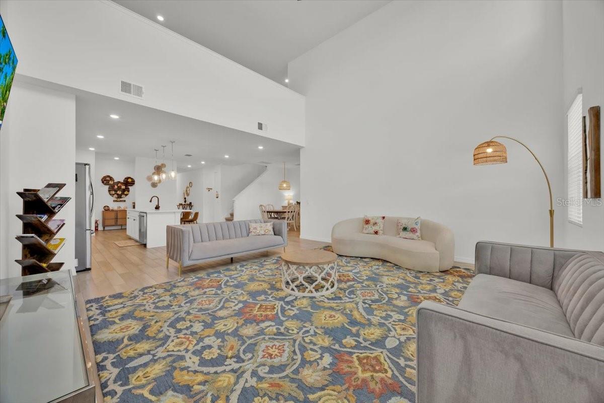 Living Room - 2342 LANCASHIRE ST, DAVENPORT