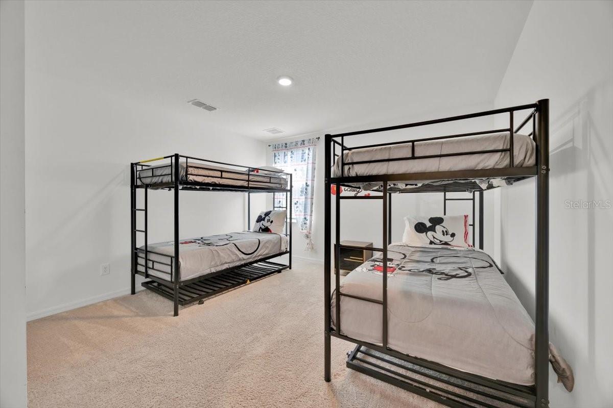 Room #4 - 2342 LANCASHIRE ST, DAVENPORT
