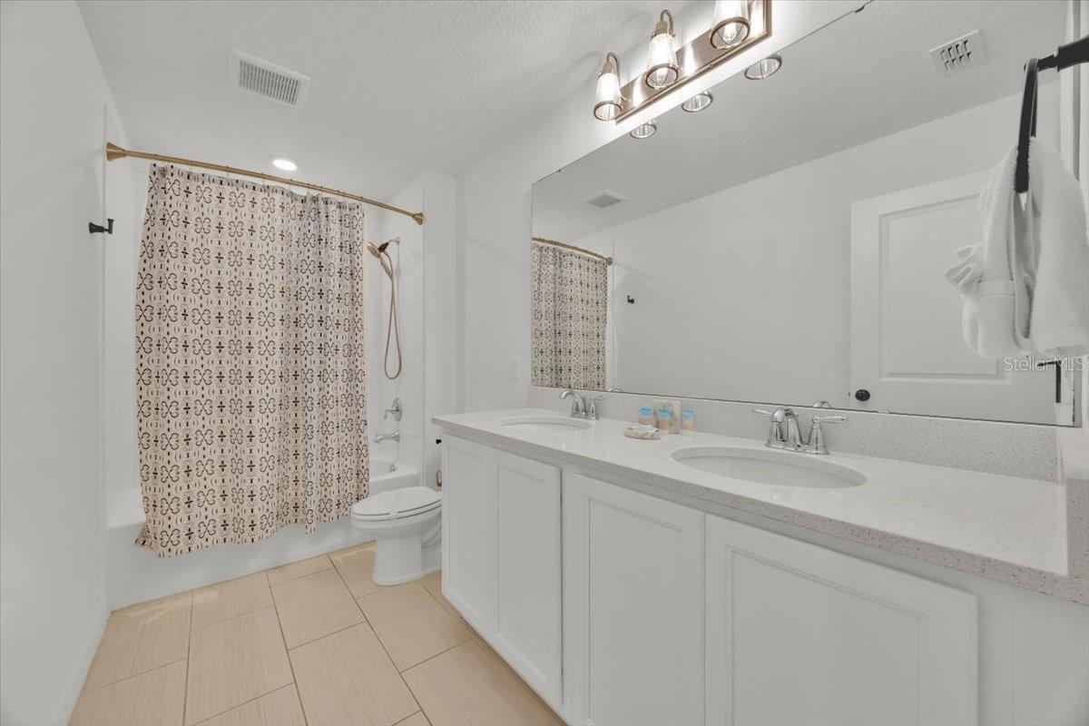 Bathroom #3 - 2342 LANCASHIRE ST, DAVENPORT