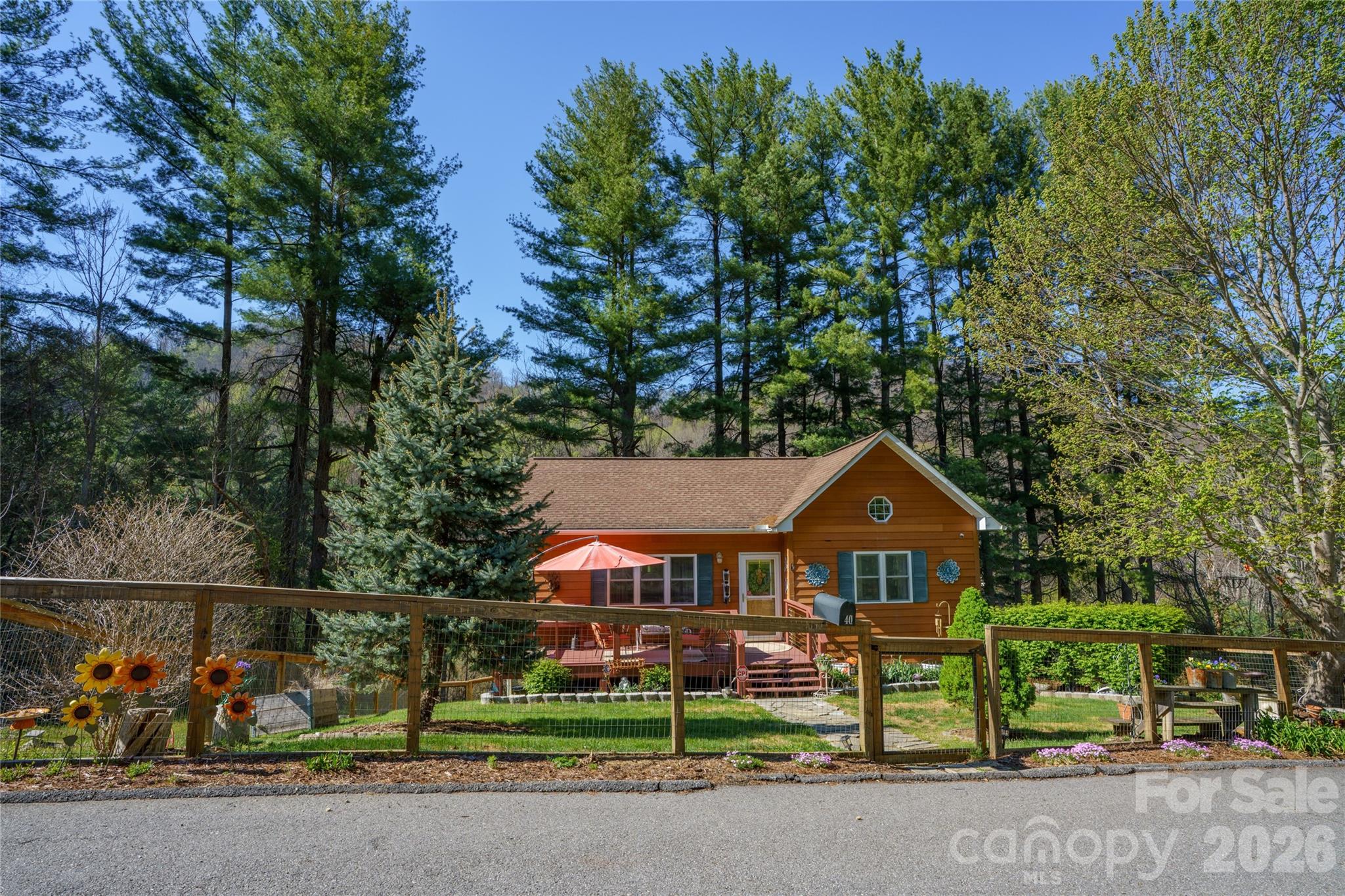 Single Family Residence at 40 Whipoorwill Way, Waynesville, photo 26 of 30
