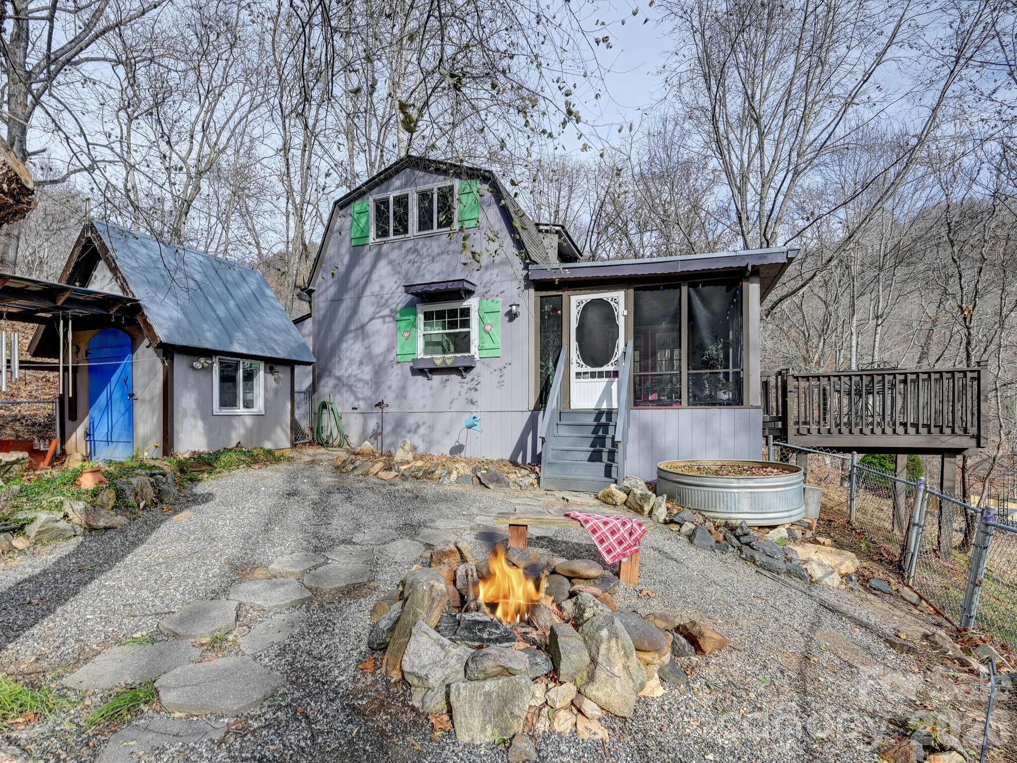 Fenced-In Yard for Pets - 90 Davidson Gap Road, Leicester