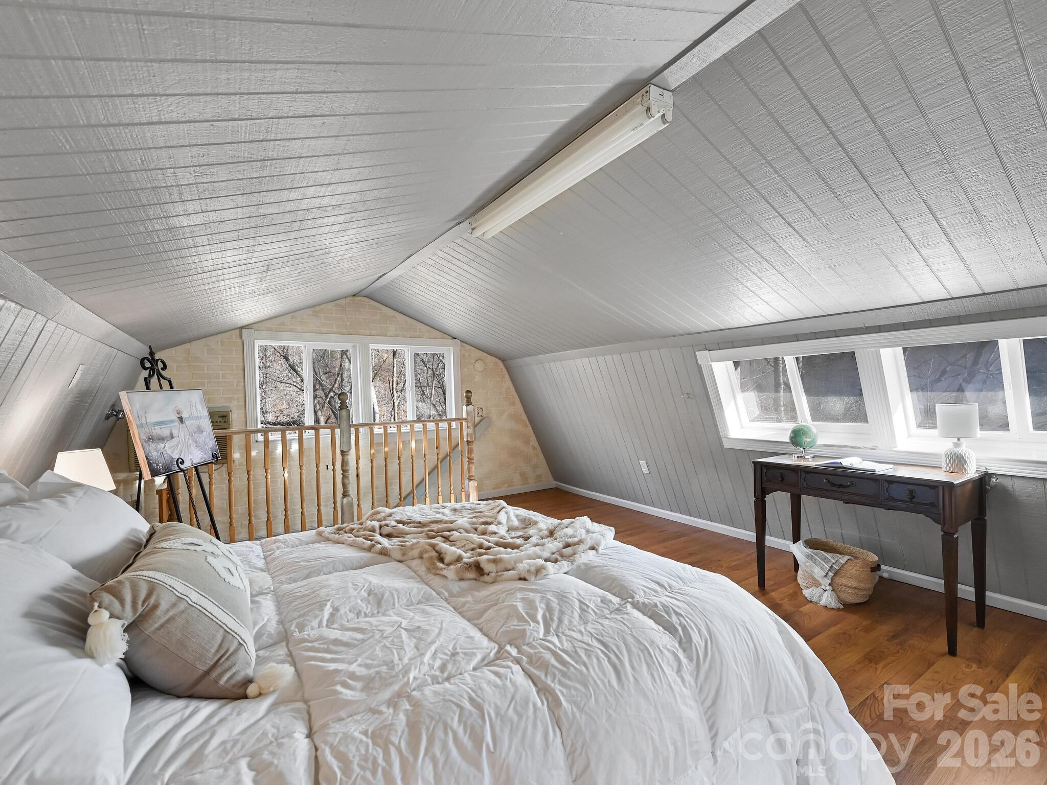 Lots of Great Light Upstairs - 90 Davidson Gap Road, Leicester