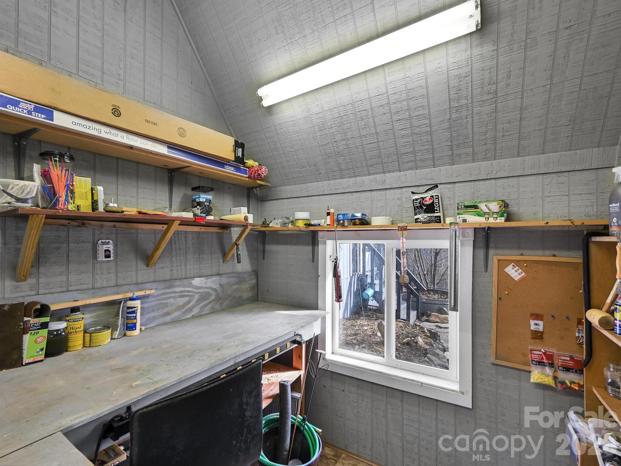 Hobby Workshop with Power and A/C Unit - 90 Davidson Gap Road, Leicester
