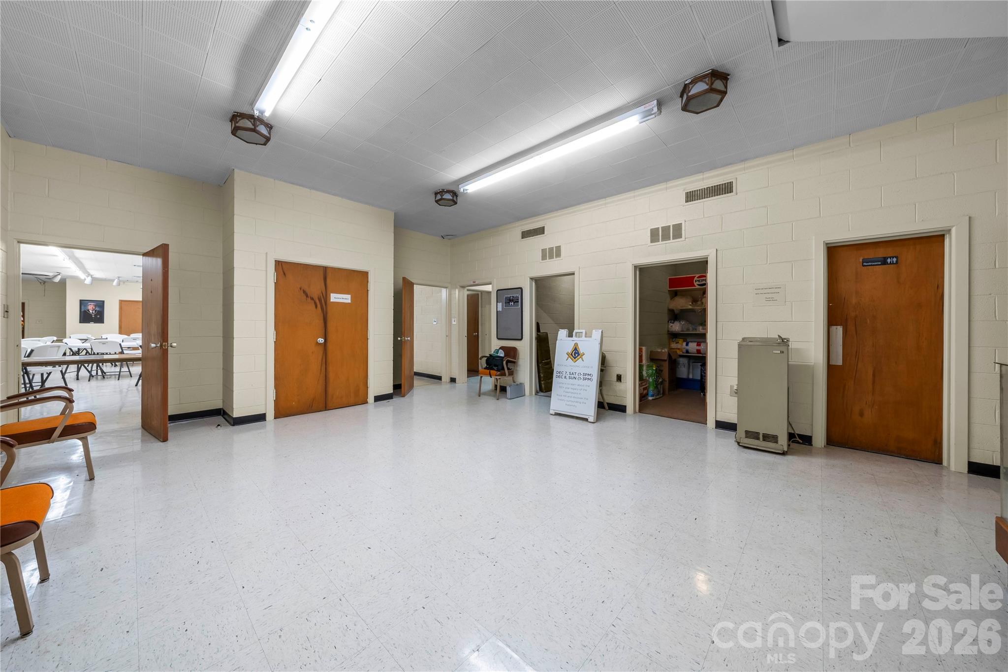 Retail at 130 Elizabeth Lane N, Rock Hill, photo 9 of 19