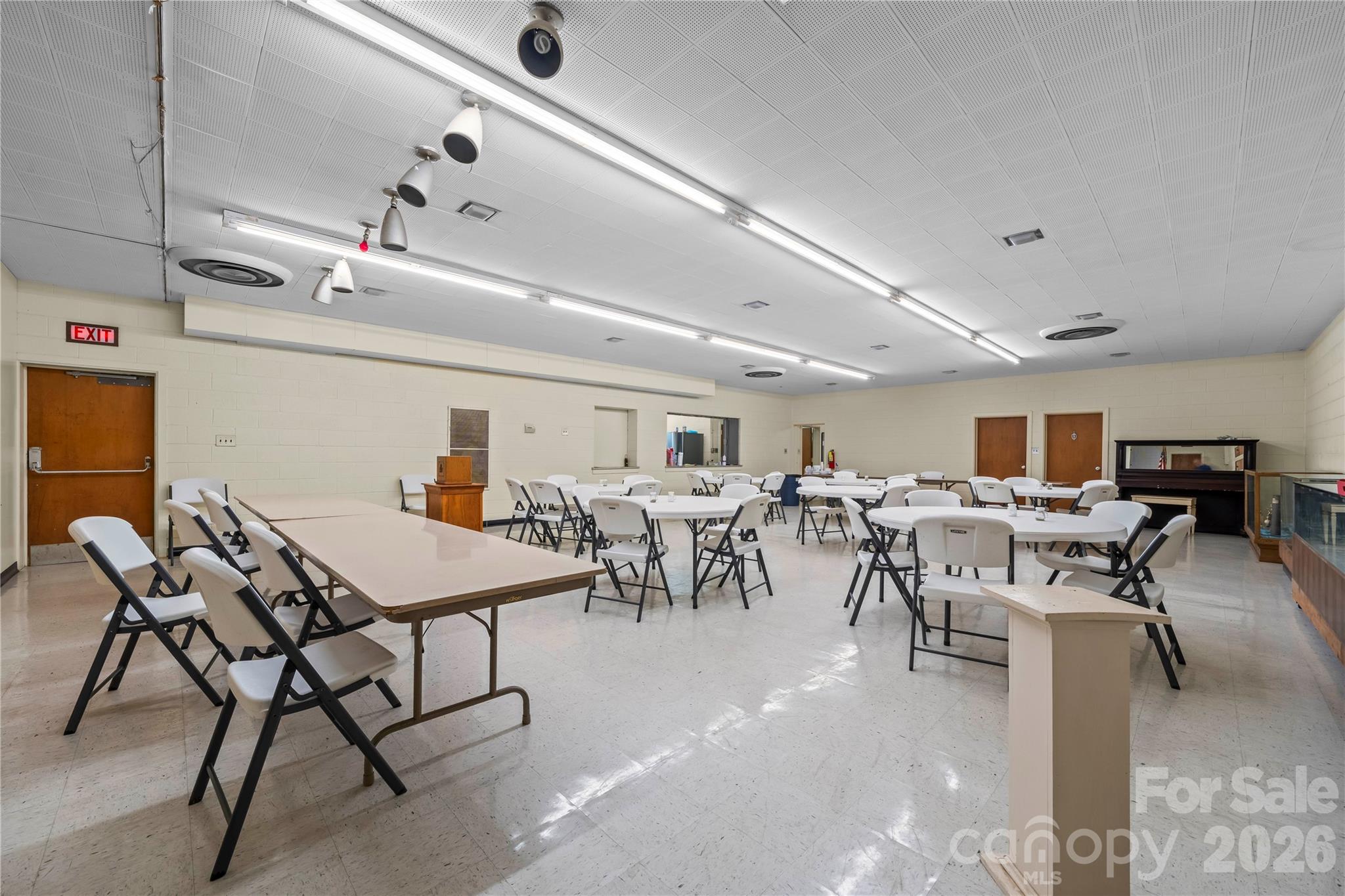 Retail at 130 Elizabeth Lane N, Rock Hill, photo 14 of 19