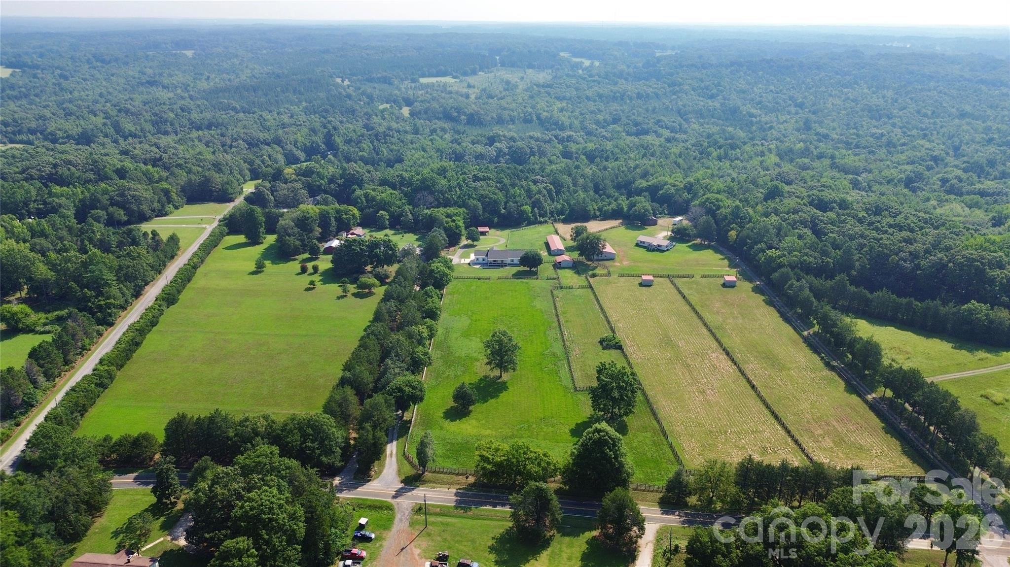 Single Family Residence at 5008 Steele Village Road, Rock Hill, photo 5 of 48