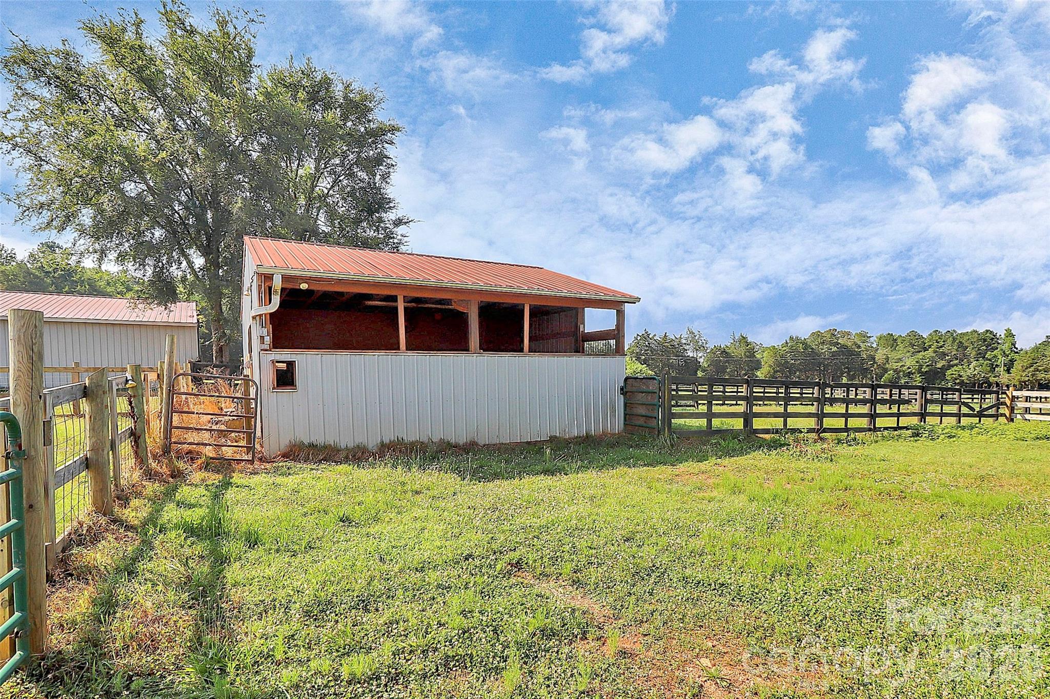 Barn 2 - 5008 Steele Village Road, Rock Hill