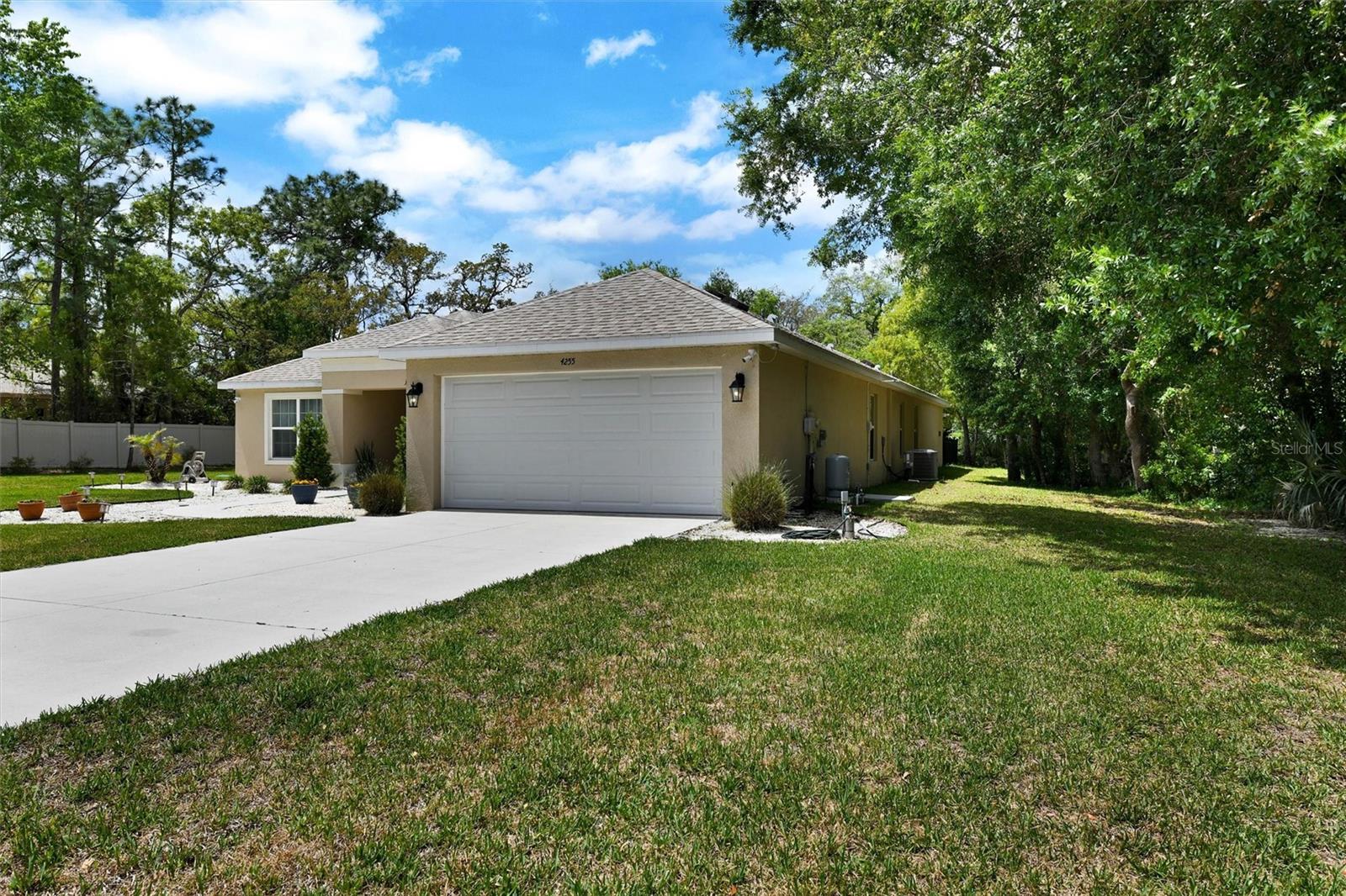 Single Family Residence at 4255 RACHEL BLVD, SPRING HILL, photo 7 of 57