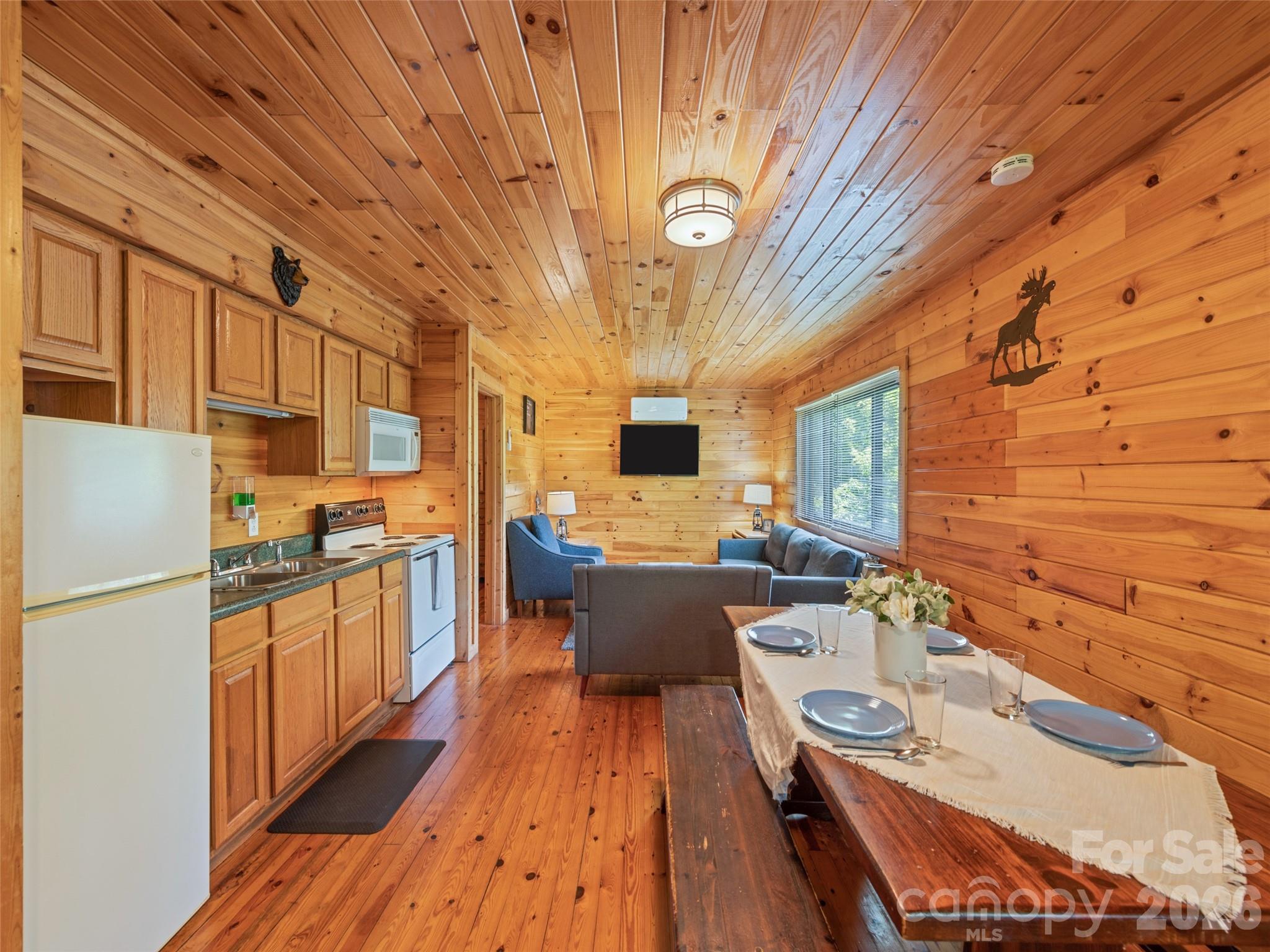 Single Family Residence at 299 Blue Ridge Parkway, Bryson City, photo 9 of 27