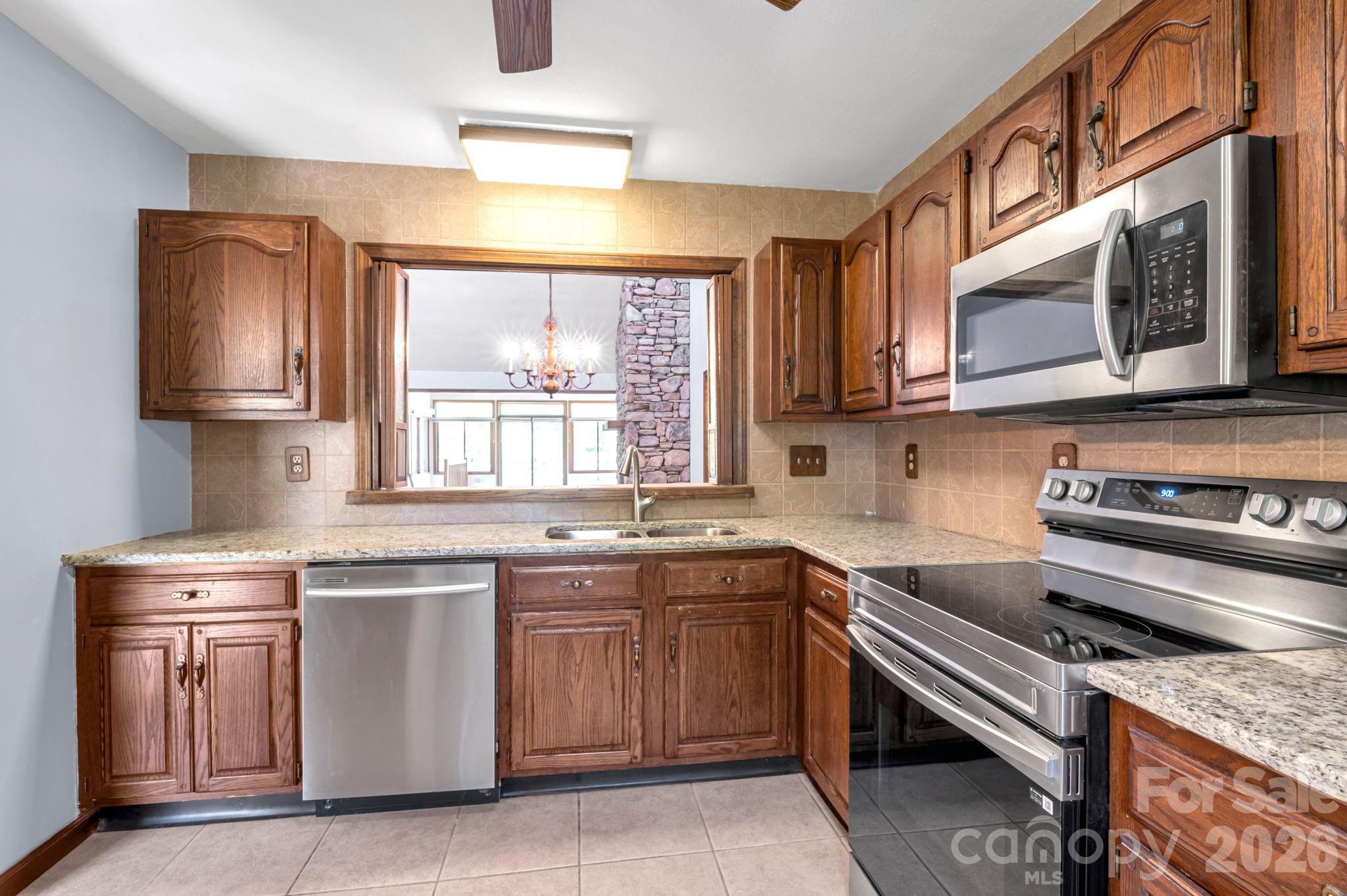 New Kitchen Counter Tops - 3104 Cove Loop Road, Hendersonville
