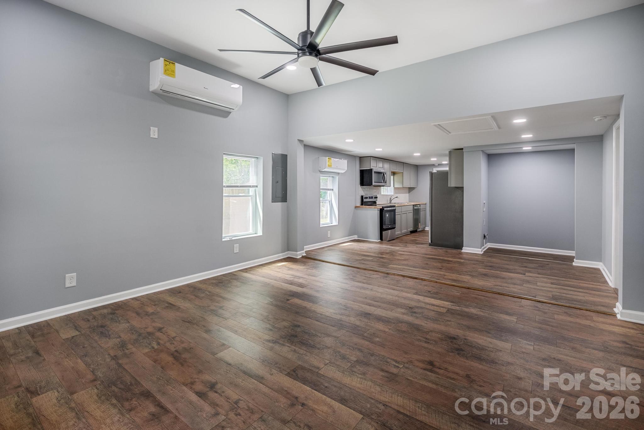 Great Room w/Mini-Split - 19513 Meridian Street, Cornelius