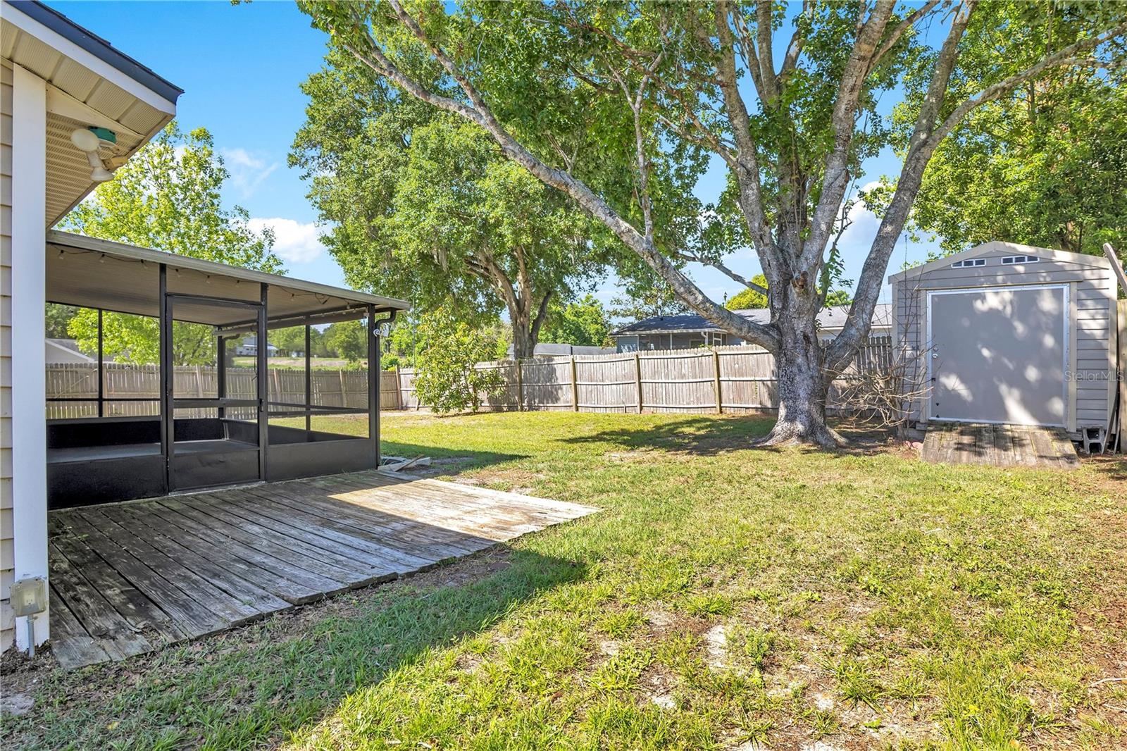 Fenced Backyard/Wood Patio/Shed - 370 N LAKE AVE, APOPKA