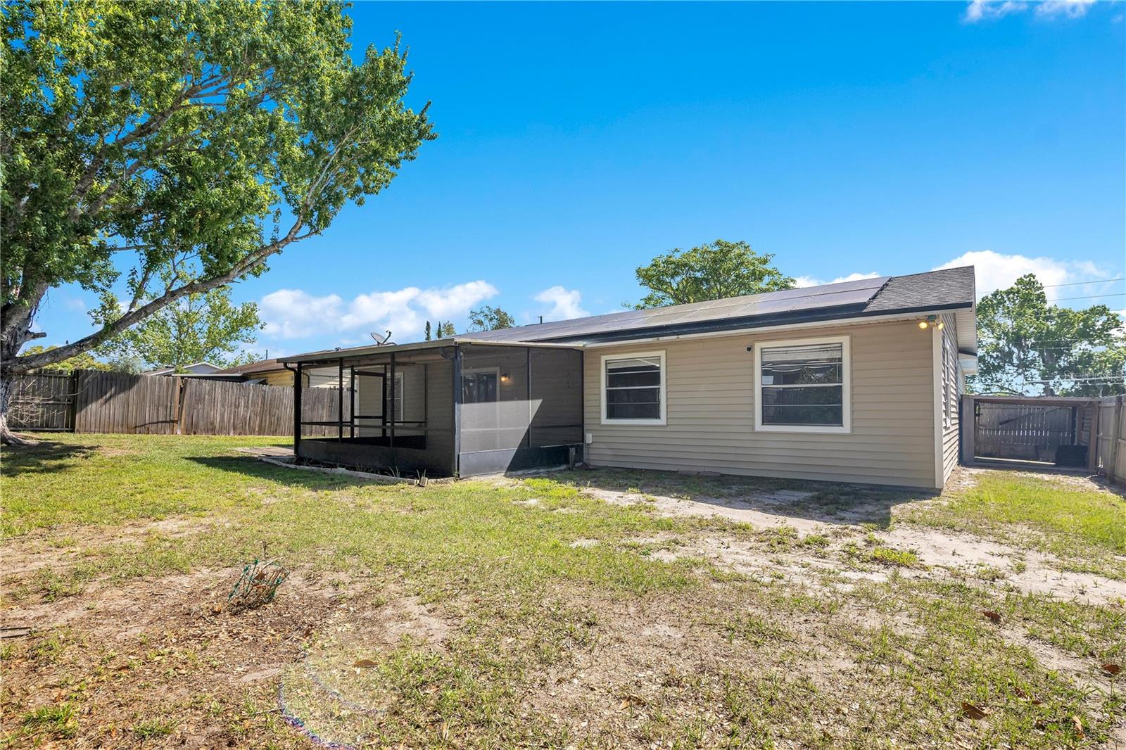 Back of House - 370 N LAKE AVE, APOPKA
