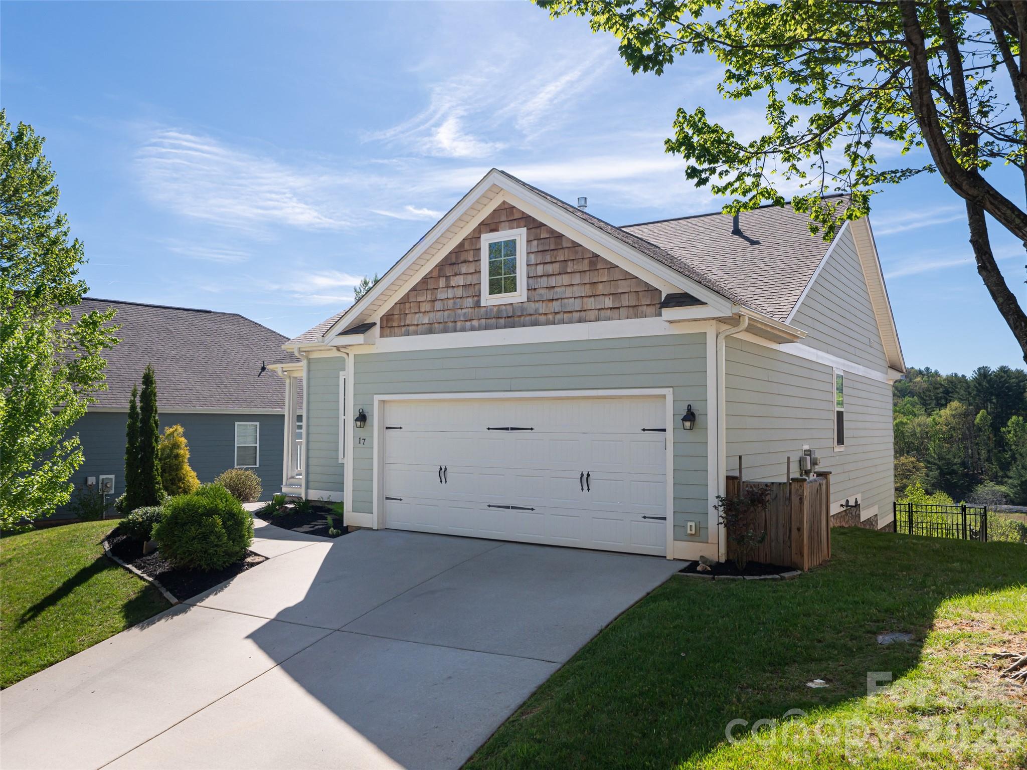 Single Family Residence at 17 Dreambird Drive, Leicester, photo 4 of 48