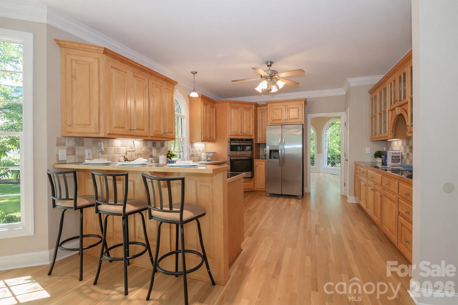 Breakfast Bar - 119 Shelter Cove Lane, Mooresville
