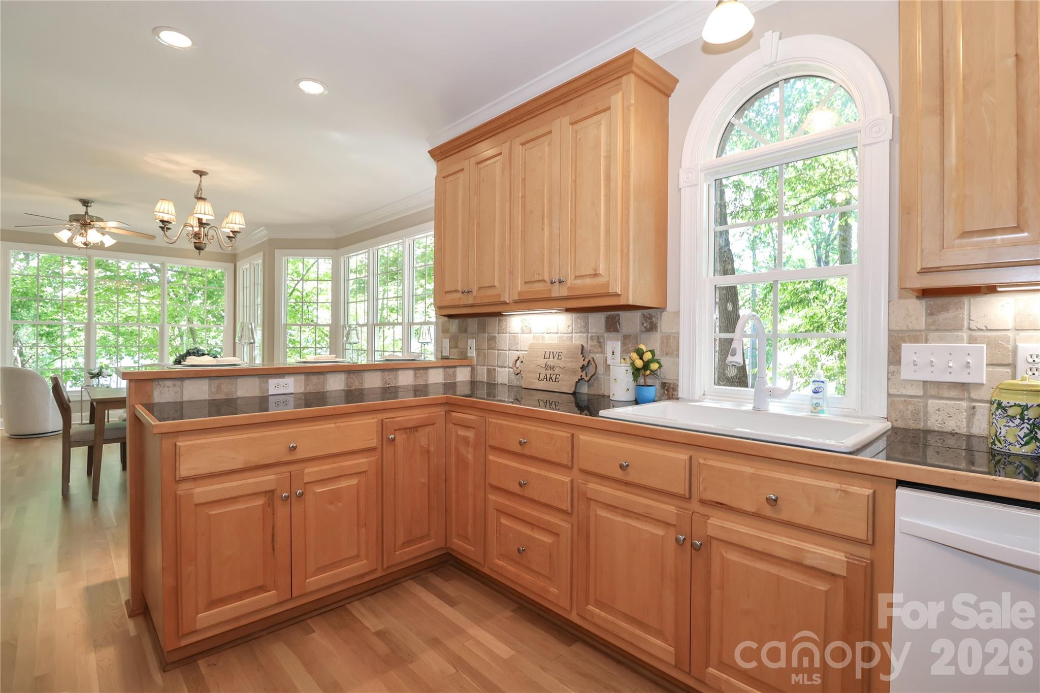 Kitchen - 119 Shelter Cove Lane, Mooresville