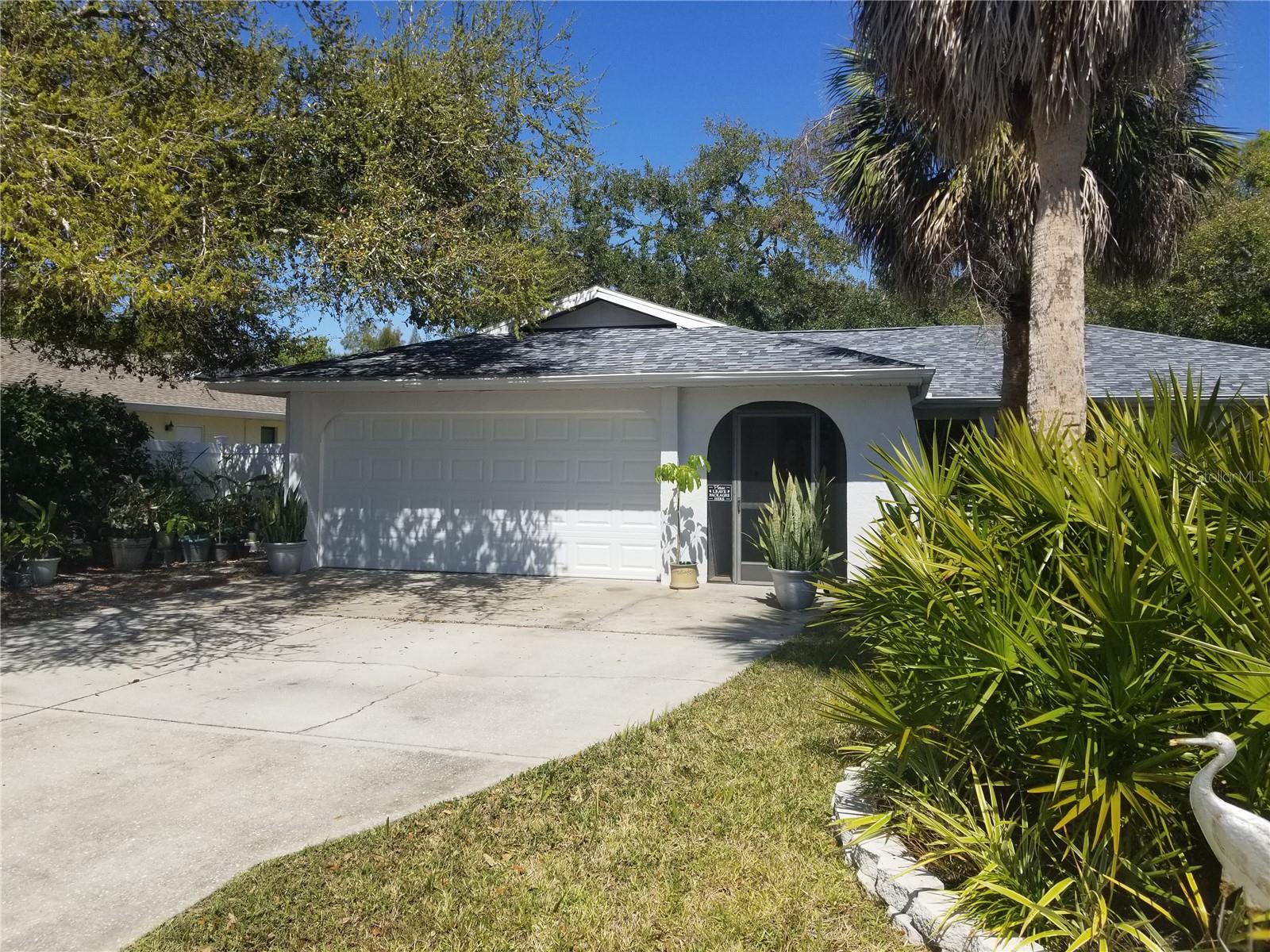 1720 FOSSIL DR
