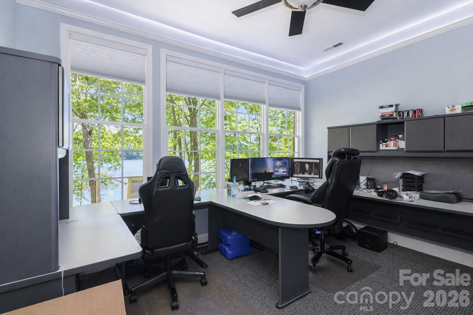 Office with 5 workstations - 119 Shelter Cove Lane, Mooresville
