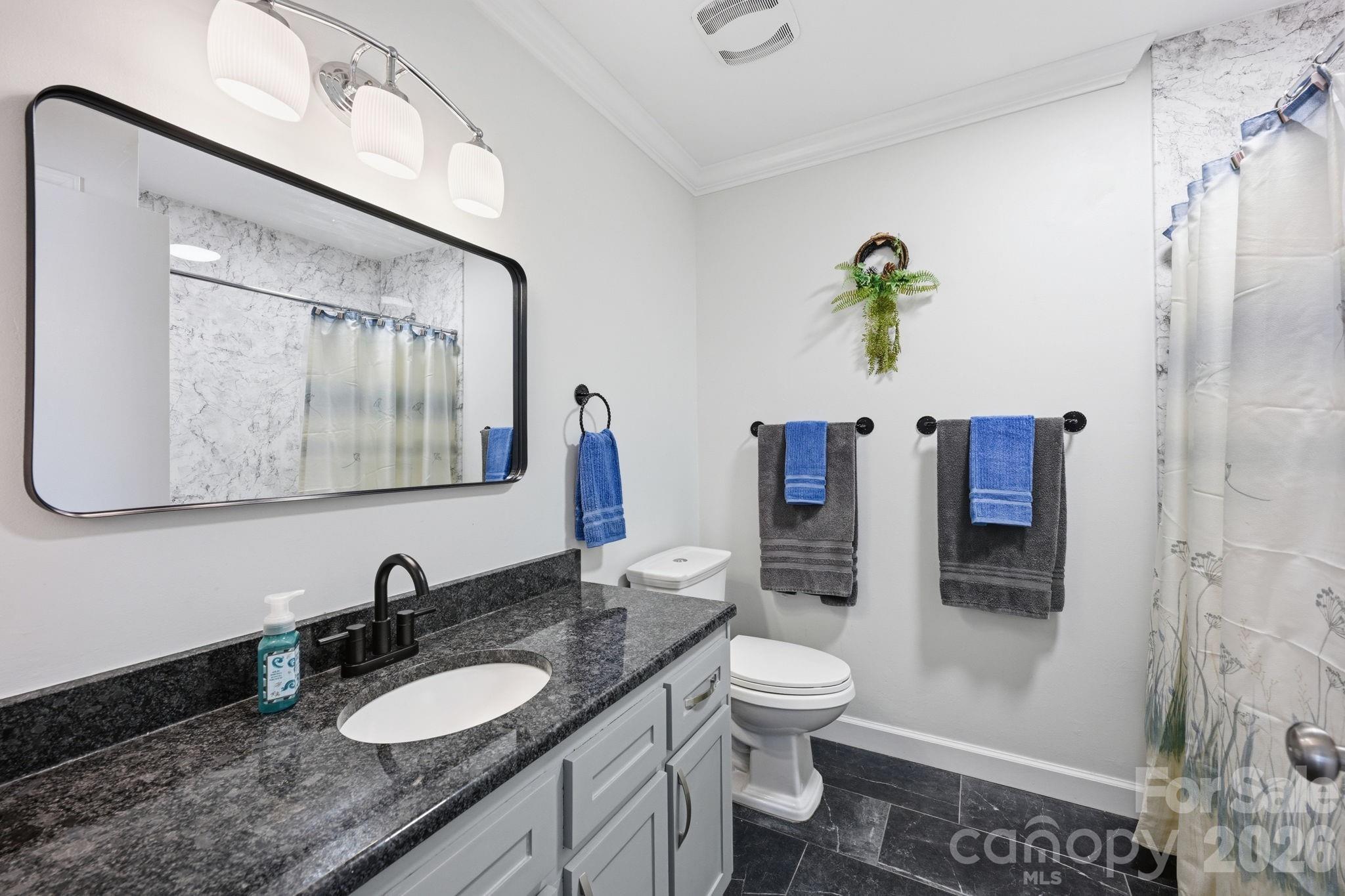 Single Family Residence at 8029 Lucky Creek Lane, Denver, photo 20 of 38